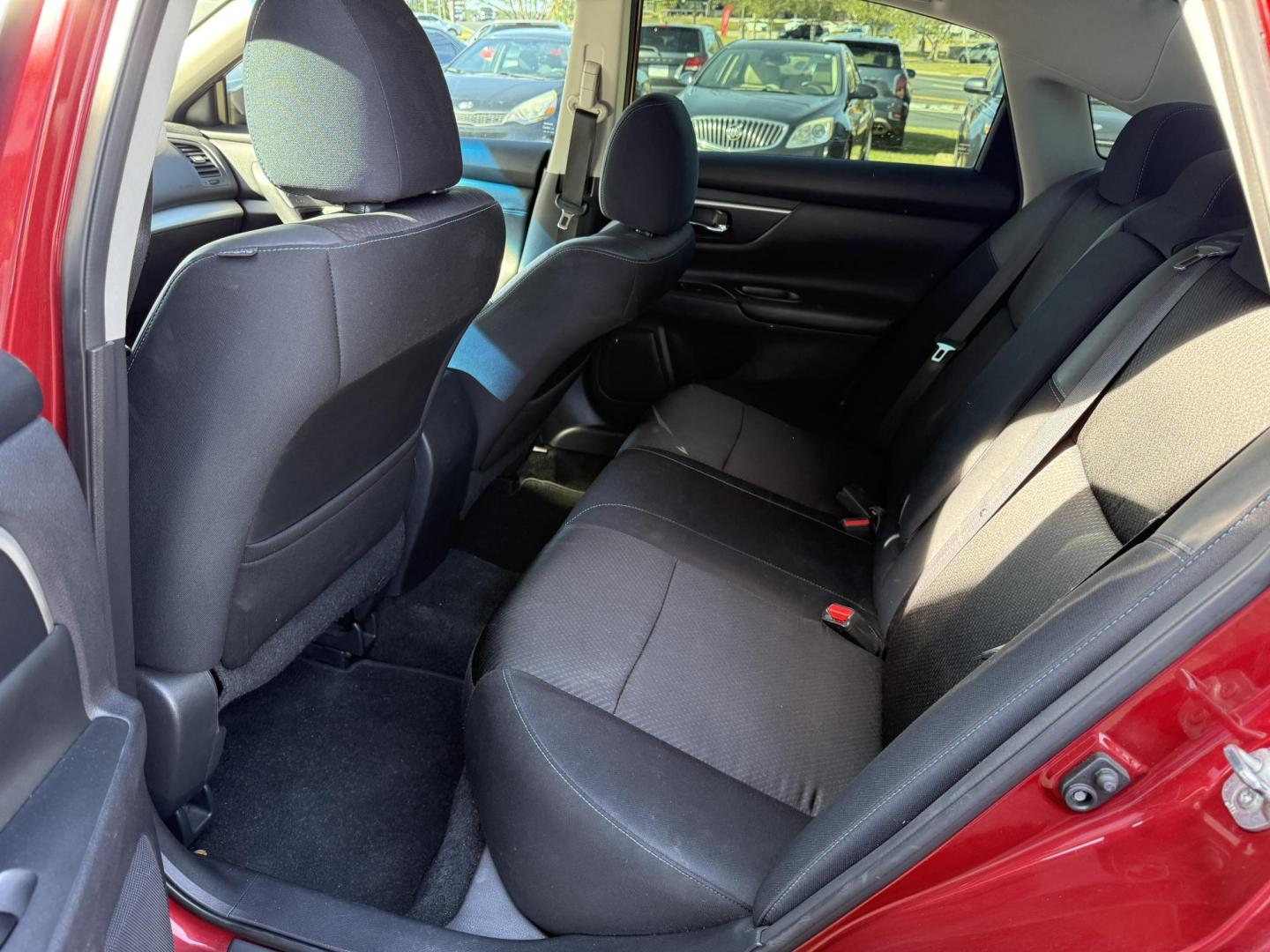 2017 RED NISSAN ALTIMA 2.5; 2.5 S; 2 (1N4AL3AP0HC) , located at 922 W. Beacon St., Philadelphia, MS, 39350, (601) 650-3675, 32.770447, -89.127151 - Photo#14