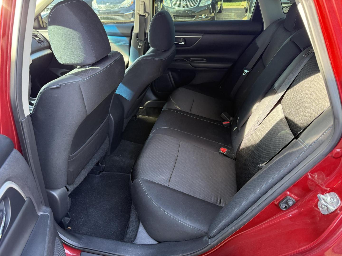 2017 RED NISSAN ALTIMA 2.5; 2.5 S; 2 (1N4AL3AP0HC) , located at 922 W. Beacon St., Philadelphia, MS, 39350, (601) 650-3675, 32.770447, -89.127151 - Photo#15