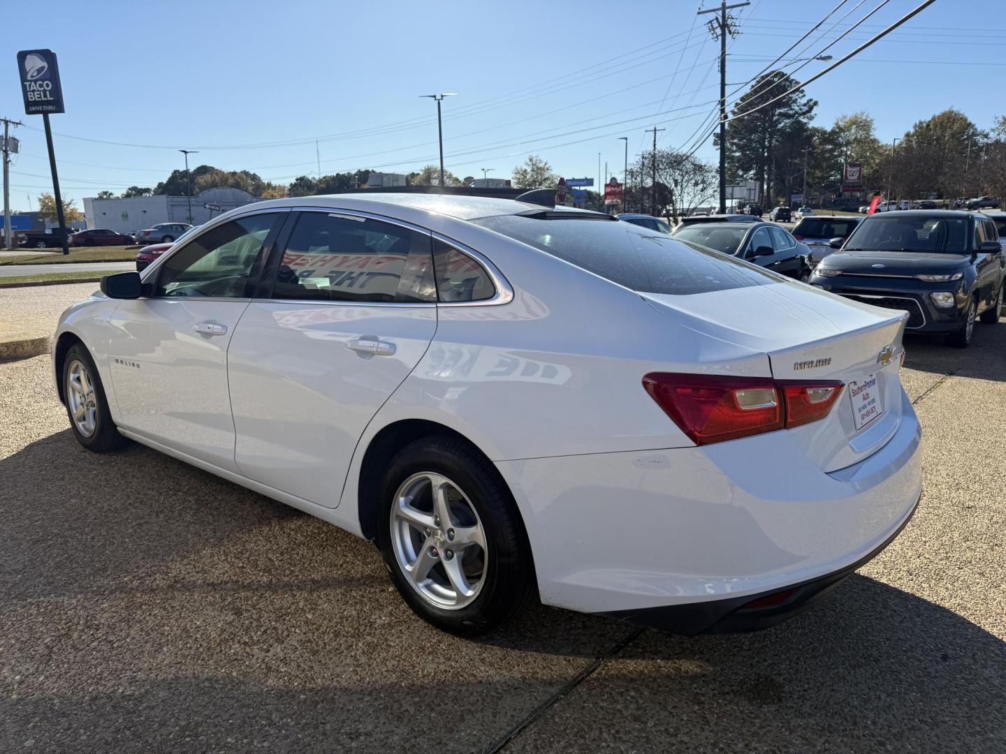 2018 WHITE CHEVROLET MALIBU LS (1LS) (1G1ZB5STXJF) , located at 922 W. Beacon St., Philadelphia, MS, 39350, (601) 650-3675, 32.770447, -89.127151 - Photo#4