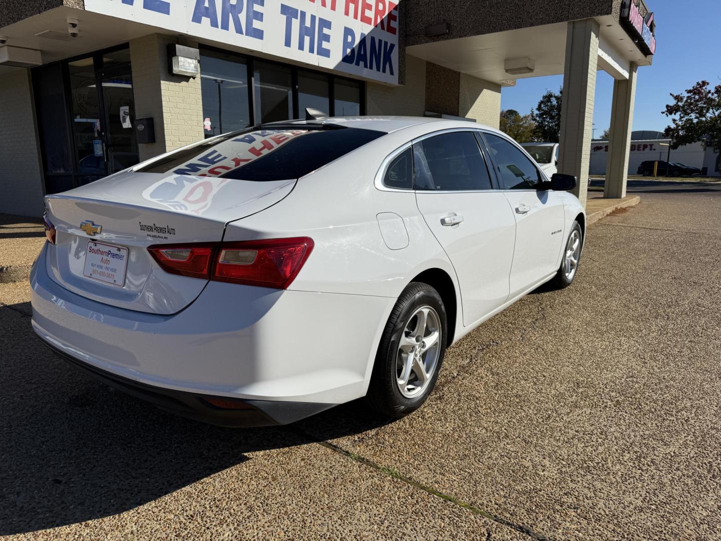 2018 WHITE CHEVROLET MALIBU LS (1LS) (1G1ZB5STXJF) , located at 922 W. Beacon St., Philadelphia, MS, 39350, (601) 650-3675, 32.770447, -89.127151 - Photo#6