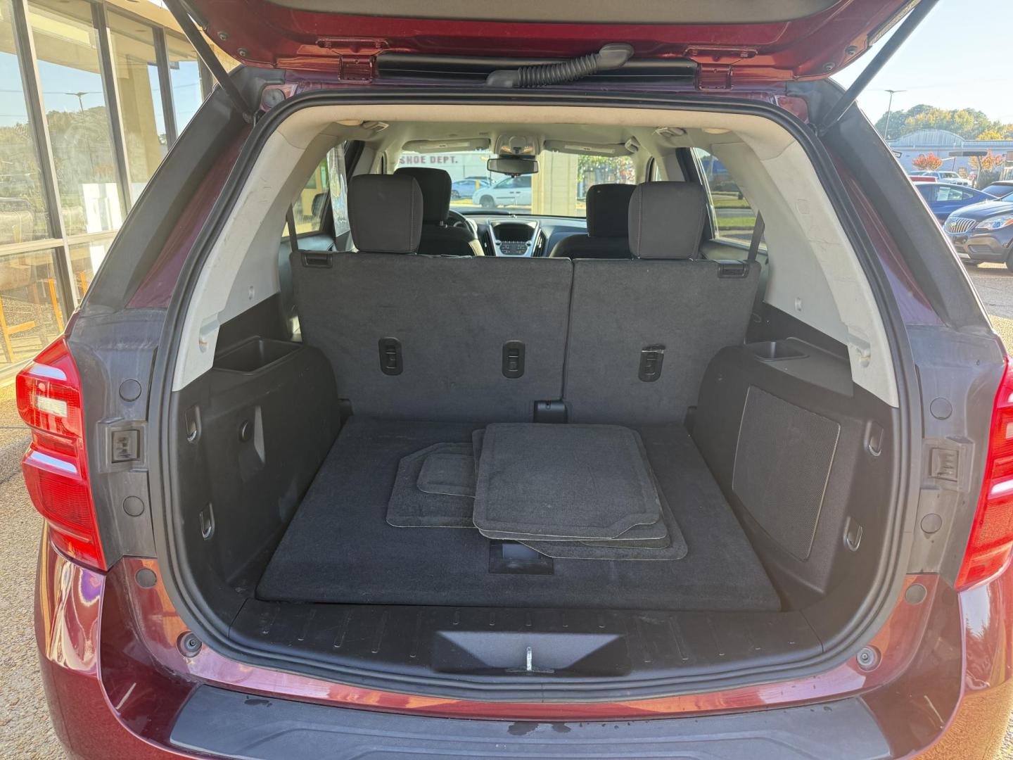 2017 RED CHEVROLET EQUINOX LT (2GNALCEK0H1) , located at 922 W. Beacon St., Philadelphia, MS, 39350, (601) 650-3675, 32.770447, -89.127151 - Photo#14