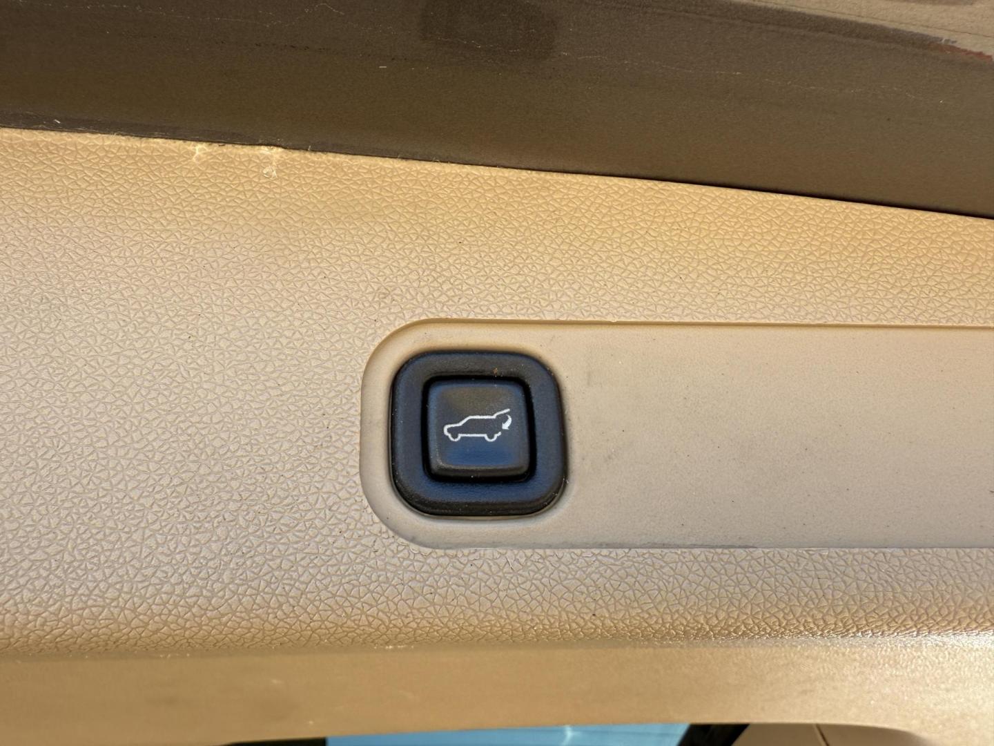 2013 BROWN CHEVROLET TAHOE LTZ (1GNSCCE05DR) , located at 922 W. Beacon St., Philadelphia, MS, 39350, (601) 650-3675, 32.770447, -89.127151 - Photo#16