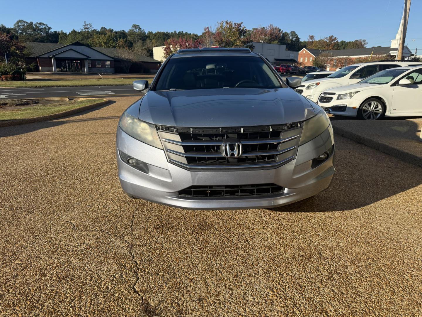 2010 SILVER HONDA ACCORD CROSTOUR EX-L (5J6TF1H5XAL) , located at 922 W. Beacon St., Philadelphia, MS, 39350, (601) 650-3675, 32.770447, -89.127151 - Photo#1