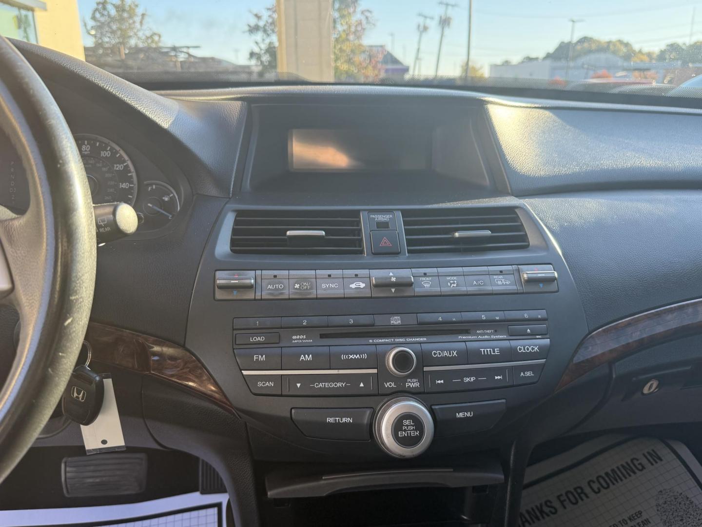 2010 SILVER HONDA ACCORD CROSTOUR EX-L (5J6TF1H5XAL) , located at 922 W. Beacon St., Philadelphia, MS, 39350, (601) 650-3675, 32.770447, -89.127151 - Photo#9