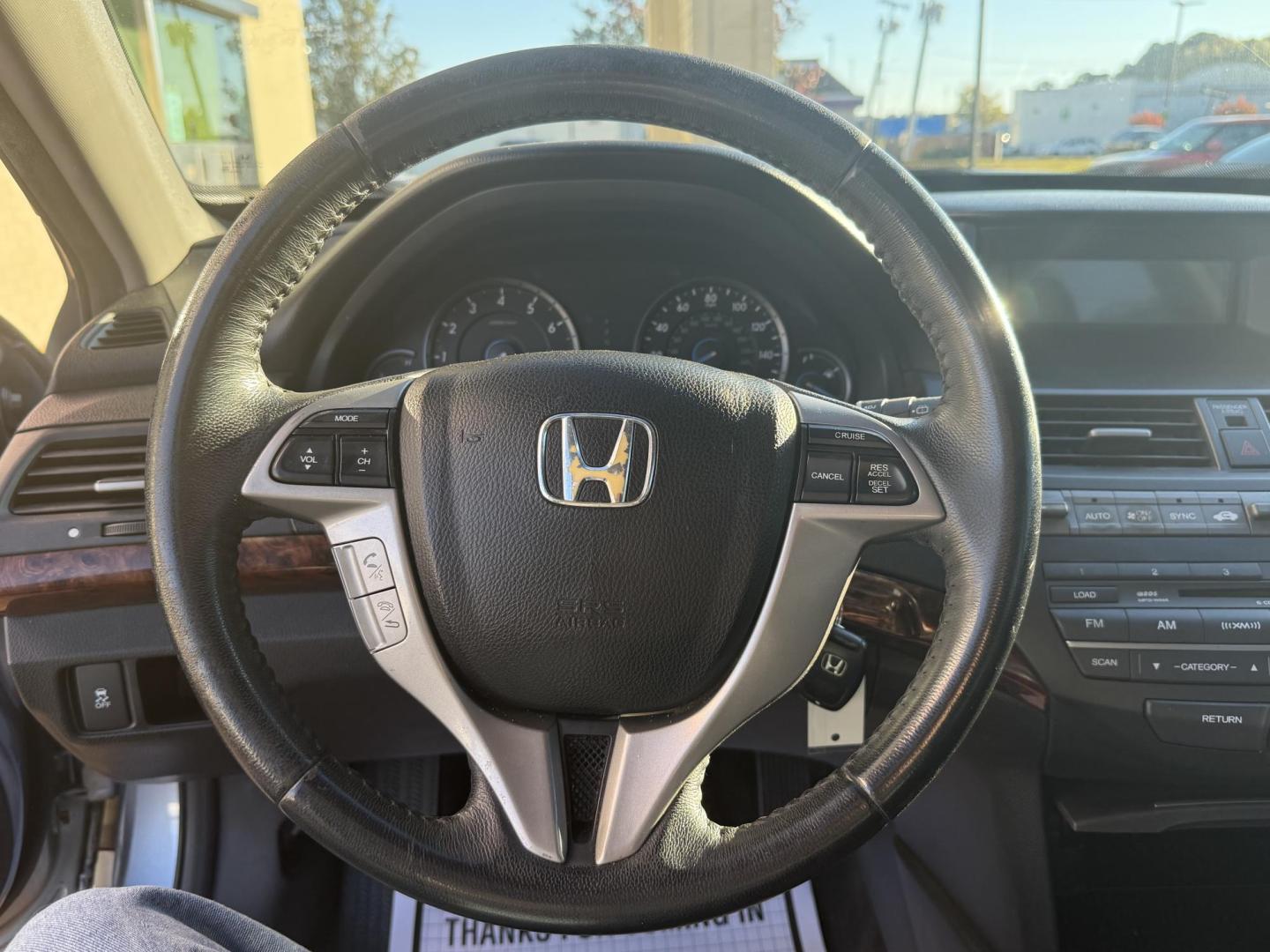 2010 SILVER HONDA ACCORD CROSTOUR EX-L (5J6TF1H5XAL) , located at 922 W. Beacon St., Philadelphia, MS, 39350, (601) 650-3675, 32.770447, -89.127151 - Photo#8