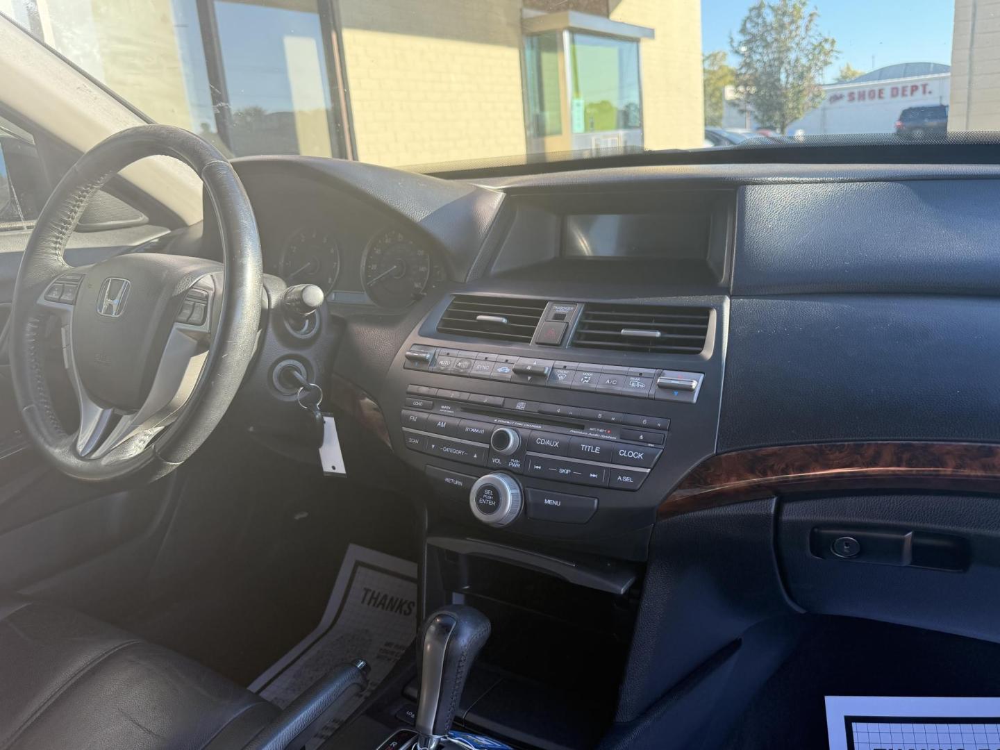 2010 SILVER HONDA ACCORD CROSTOUR EX-L (5J6TF1H5XAL) , located at 922 W. Beacon St., Philadelphia, MS, 39350, (601) 650-3675, 32.770447, -89.127151 - Photo#17