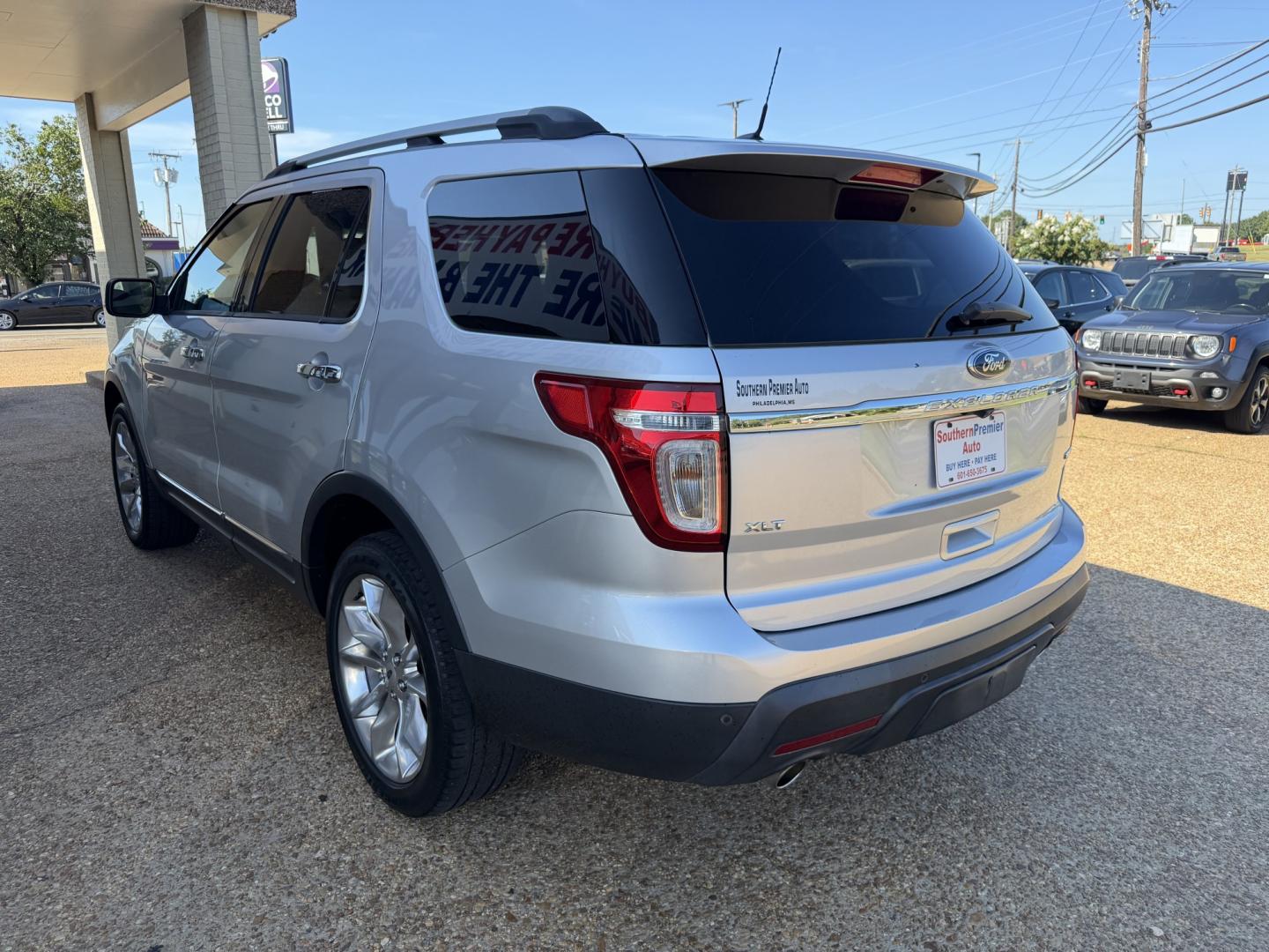 2015 SILVER FORD EXPLORER XLT (1FM5K8D83FG) , located at 922 W. Beacon St., Philadelphia, MS, 39350, (601) 650-3675, 32.770447, -89.127151- Photo#3