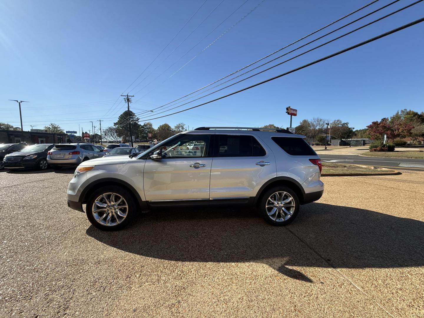 2015 SILVER FORD EXPLORER XLT (1FM5K8D83FG) , located at 922 W. Beacon St., Philadelphia, MS, 39350, (601) 650-3675, 32.770447, -89.127151 - Photo#3