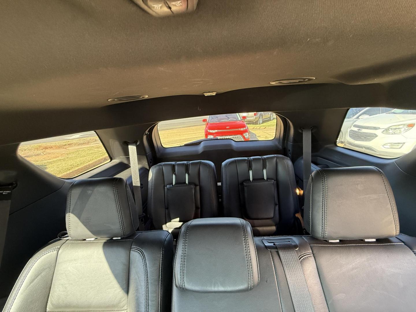 2015 SILVER FORD EXPLORER XLT (1FM5K8D83FG) , located at 922 W. Beacon St., Philadelphia, MS, 39350, (601) 650-3675, 32.770447, -89.127151 - Photo#14