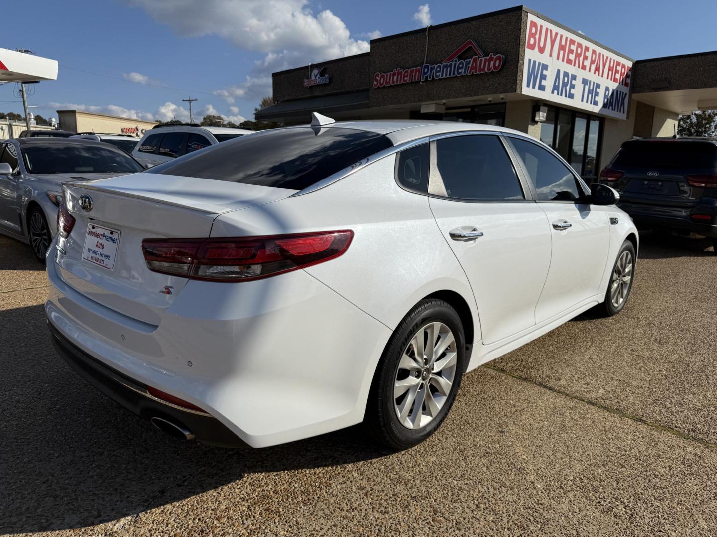 2018 WHITE KIA OPTIMA (5XXGT4L38JG) , located at 922 W. Beacon St., Philadelphia, MS, 39350, (601) 650-3675, 32.770447, -89.127151 - Photo#6