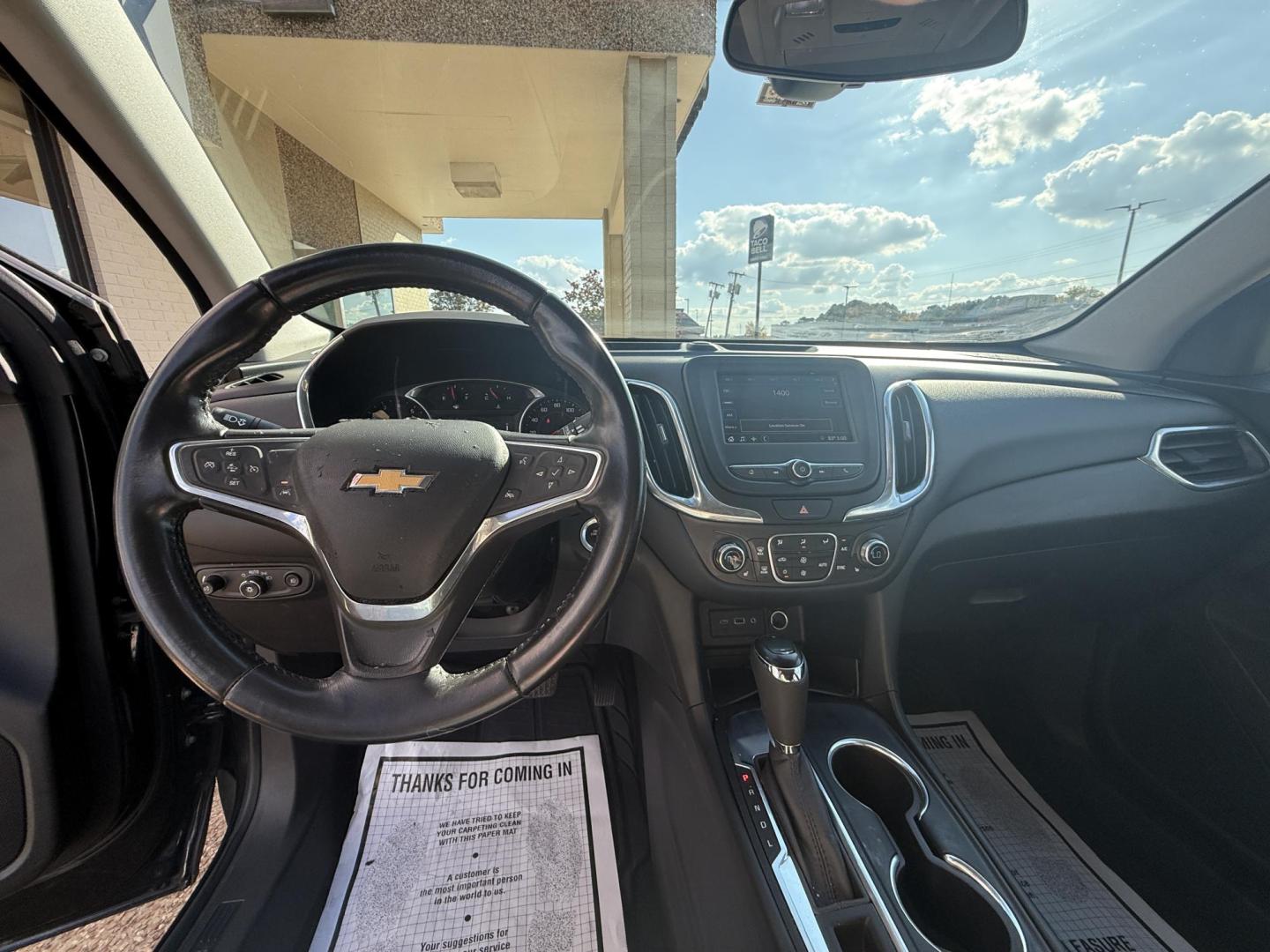 2020 GRAY CHEVROLET EQUINOX LT (1LT) (2GNAXKEV6L6) , located at 922 W. Beacon St., Philadelphia, MS, 39350, (601) 650-3675, 32.770447, -89.127151 - Photo#8