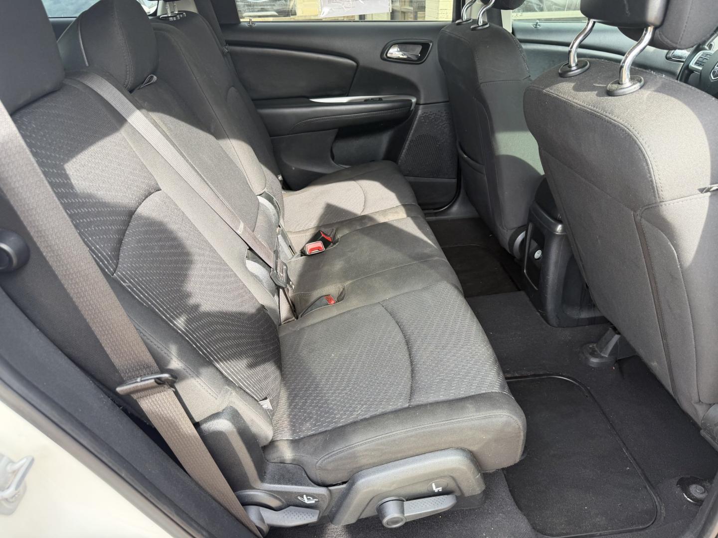 2018 WHITE /Black DODGE JOURNEY SXT (3C4PDCBG4JT) with an 3.6L V6 DOHC 24V engine, 6-Speed Automatic transmission, located at 922 W. Beacon St., Philadelphia, MS, 39350, (601) 650-3675, 32.770447, -89.127151 - Dodge 2018 Dodge Journey VIN 3C4PDCBG4JT511830 Style/Body SPORT UTILITY 4-DR Engine 3.6L V6 DOHC 24V 3rd row seating - Photo#14