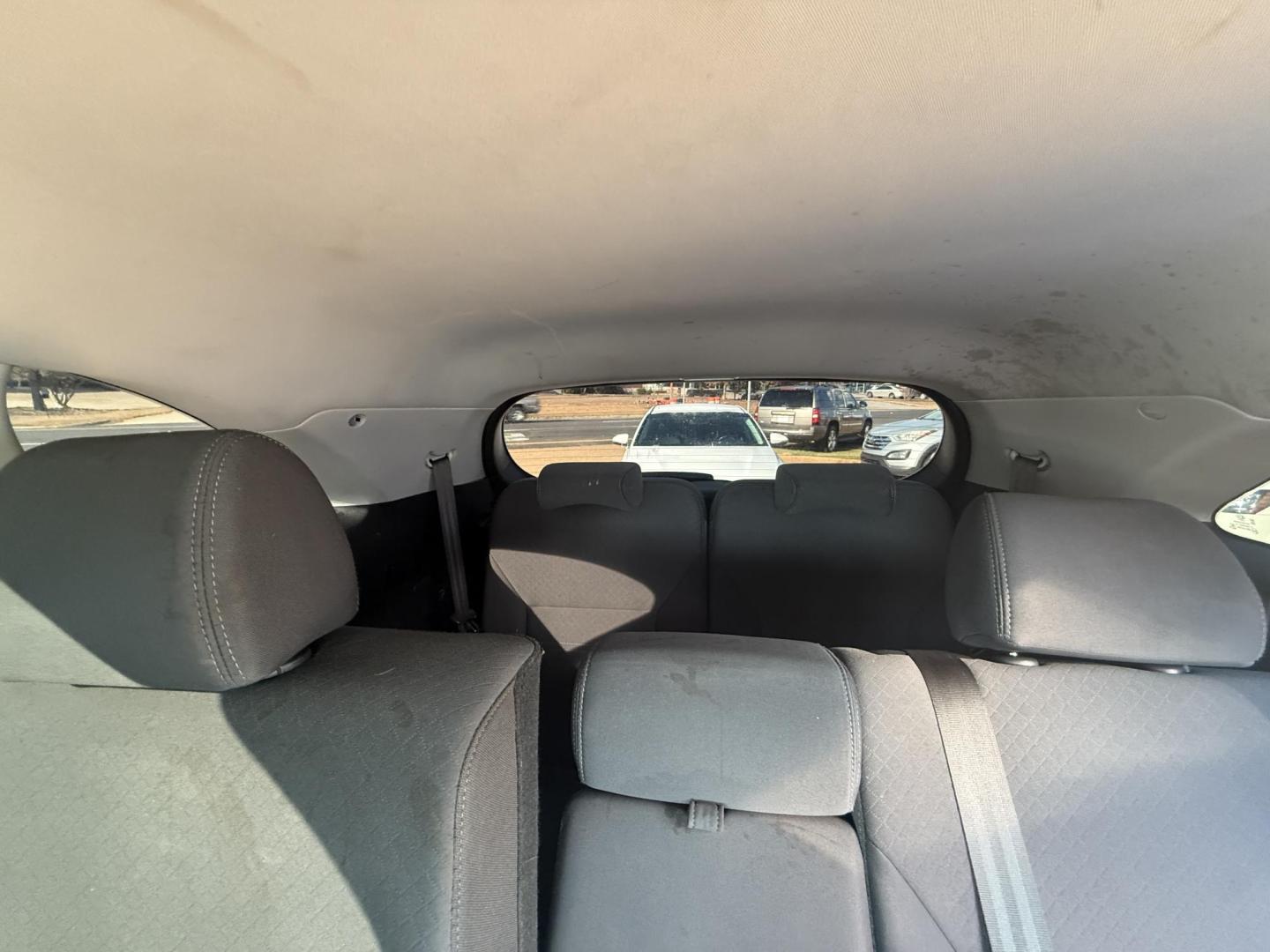 2019 GRAY KIA SORENTO LX (5XYPG4A32KG) , located at 922 W. Beacon St., Philadelphia, MS, 39350, (601) 650-3675, 32.770447, -89.127151 - Photo#14