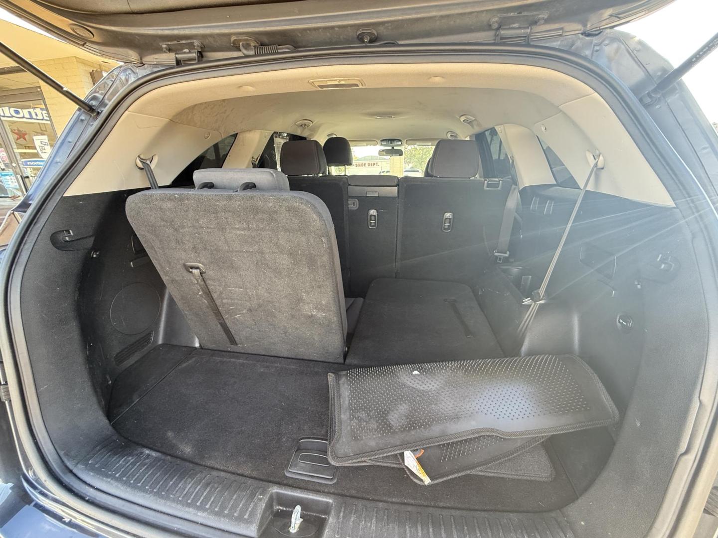 2019 GRAY KIA SORENTO LX (5XYPG4A32KG) , located at 922 W. Beacon St., Philadelphia, MS, 39350, (601) 650-3675, 32.770447, -89.127151 - Photo#17