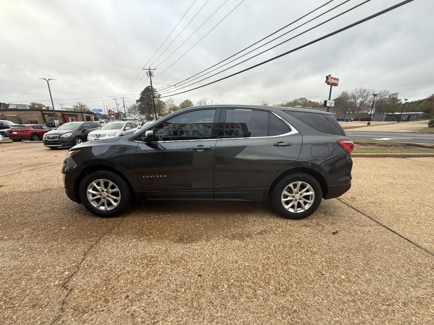 2020 GRAY CHEVROLET EQUINOX LT (2GNAXJEV7L6) , located at 922 W. Beacon St., Philadelphia, MS, 39350, (601) 650-3675, 32.770447, -89.127151 - Photo#7