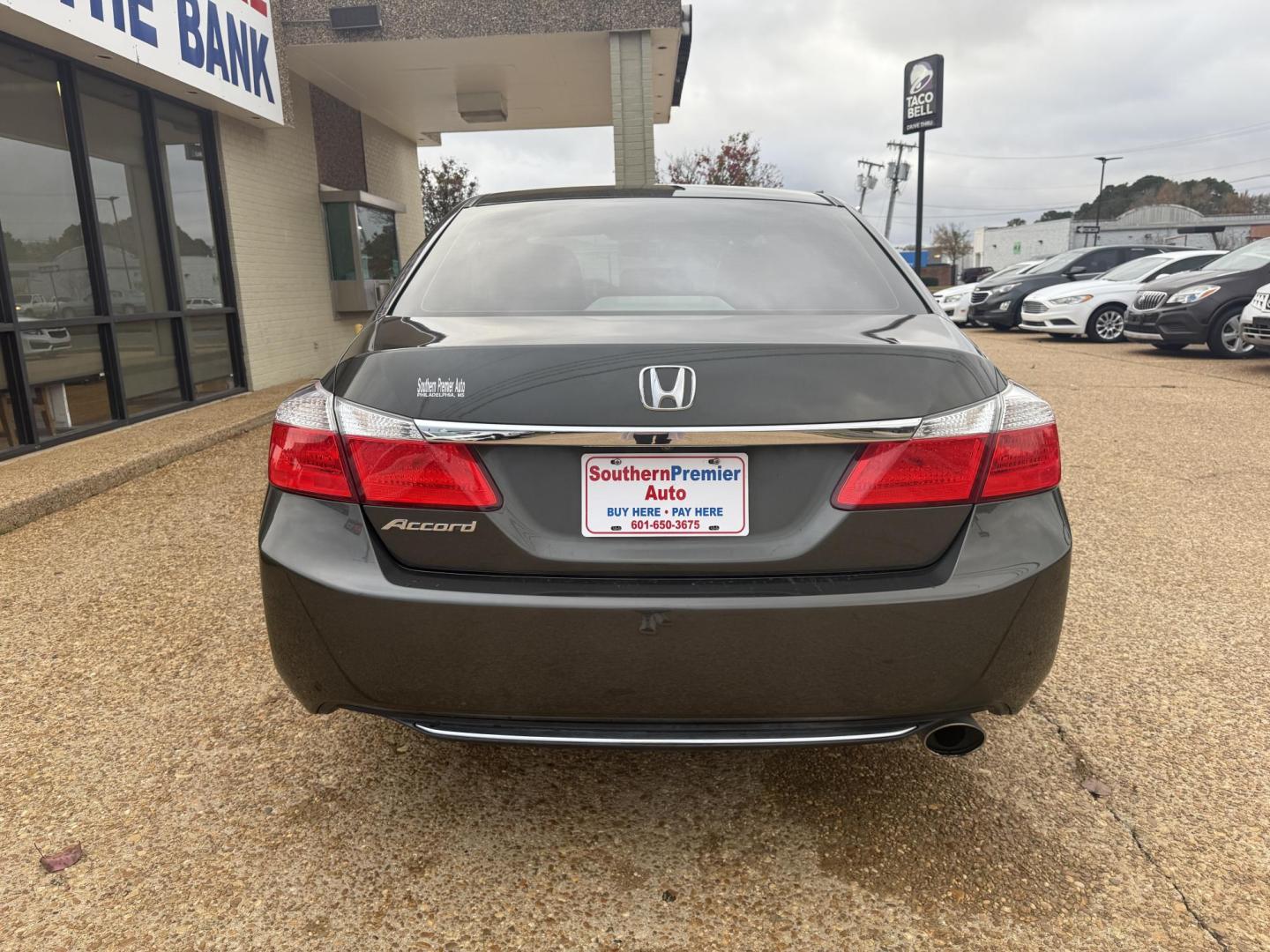 2013 GRAY HONDA ACCORD LX (1HGCR2F35DA) , located at 922 W. Beacon St., Philadelphia, MS, 39350, (601) 650-3675, 32.770447, -89.127151 - Photo#5
