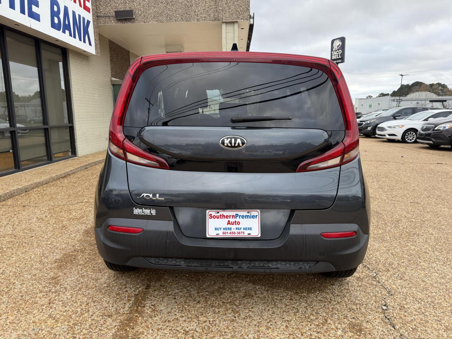 2020 GRAY KIA SOUL LX (KNDJ23AU5L7) , located at 922 W. Beacon St., Philadelphia, MS, 39350, (601) 650-3675, 32.770447, -89.127151 - Photo#1