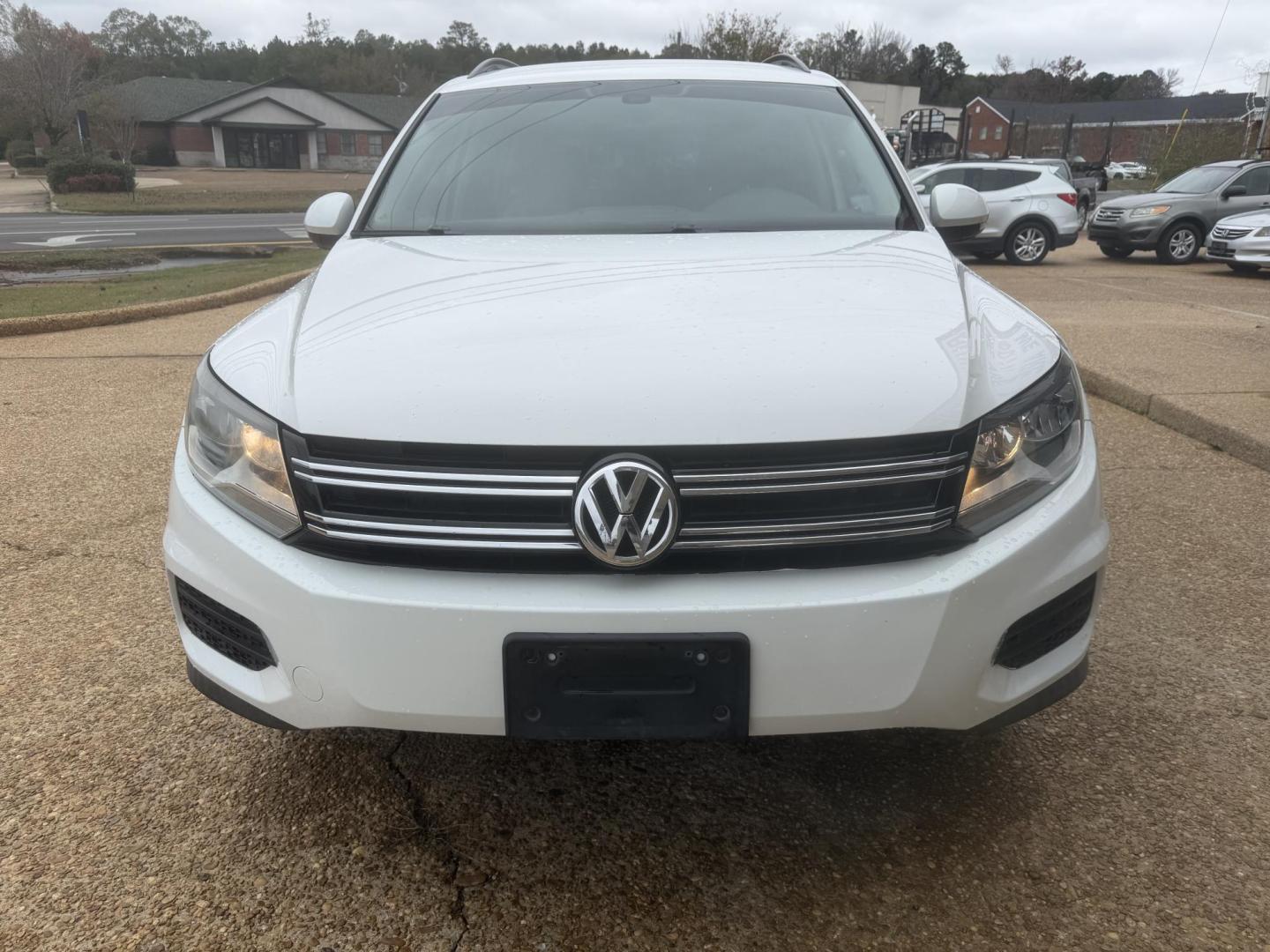 2017 WHITE VOLKSWAGEN TIGUAN S (WVGAV7AX4HK) , located at 922 W. Beacon St., Philadelphia, MS, 39350, (601) 650-3675, 32.770447, -89.127151 - Photo#1