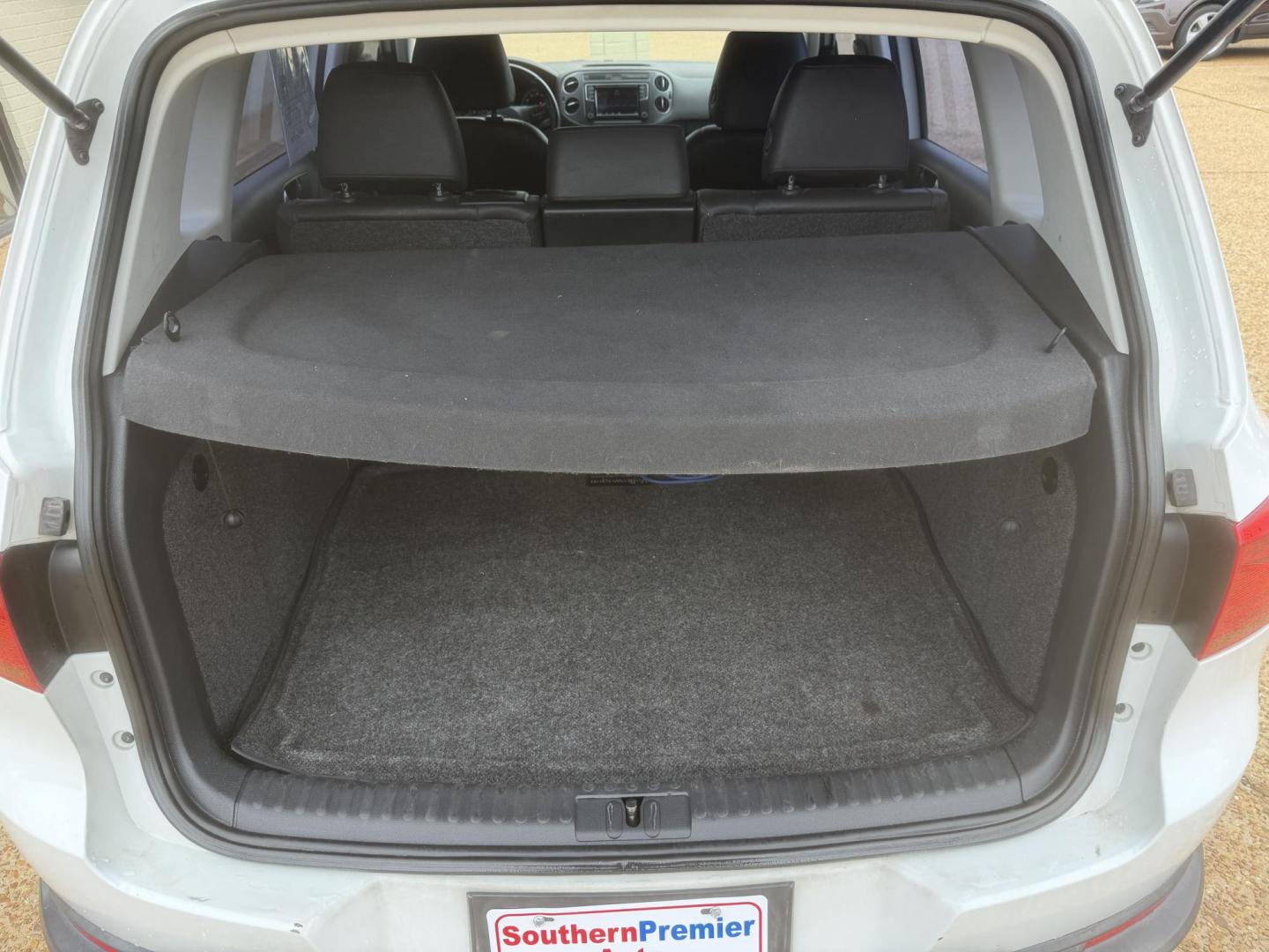 2017 WHITE VOLKSWAGEN TIGUAN S (WVGAV7AX4HK) , located at 922 W. Beacon St., Philadelphia, MS, 39350, (601) 650-3675, 32.770447, -89.127151 - Photo#19