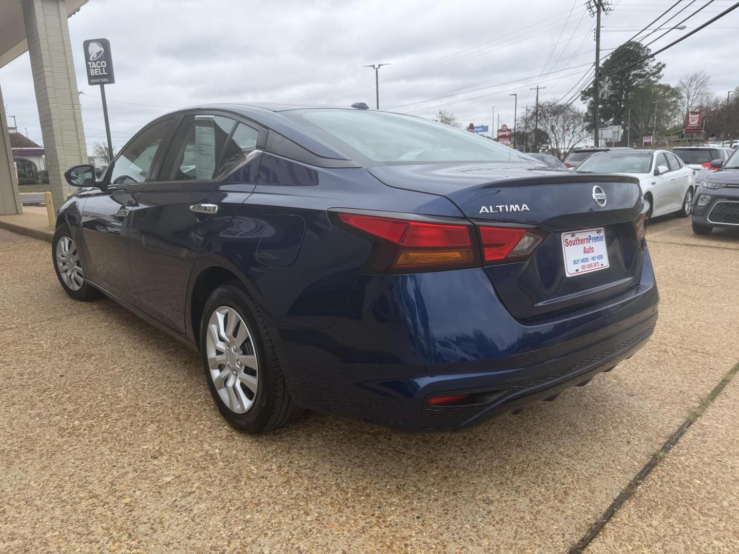 2020 BLUE NISSAN ALTIMA 2.5 S (1N4BL4BV0LC) , located at 922 W. Beacon St., Philadelphia, MS, 39350, (601) 650-3675, 32.770447, -89.127151 - Photo#3