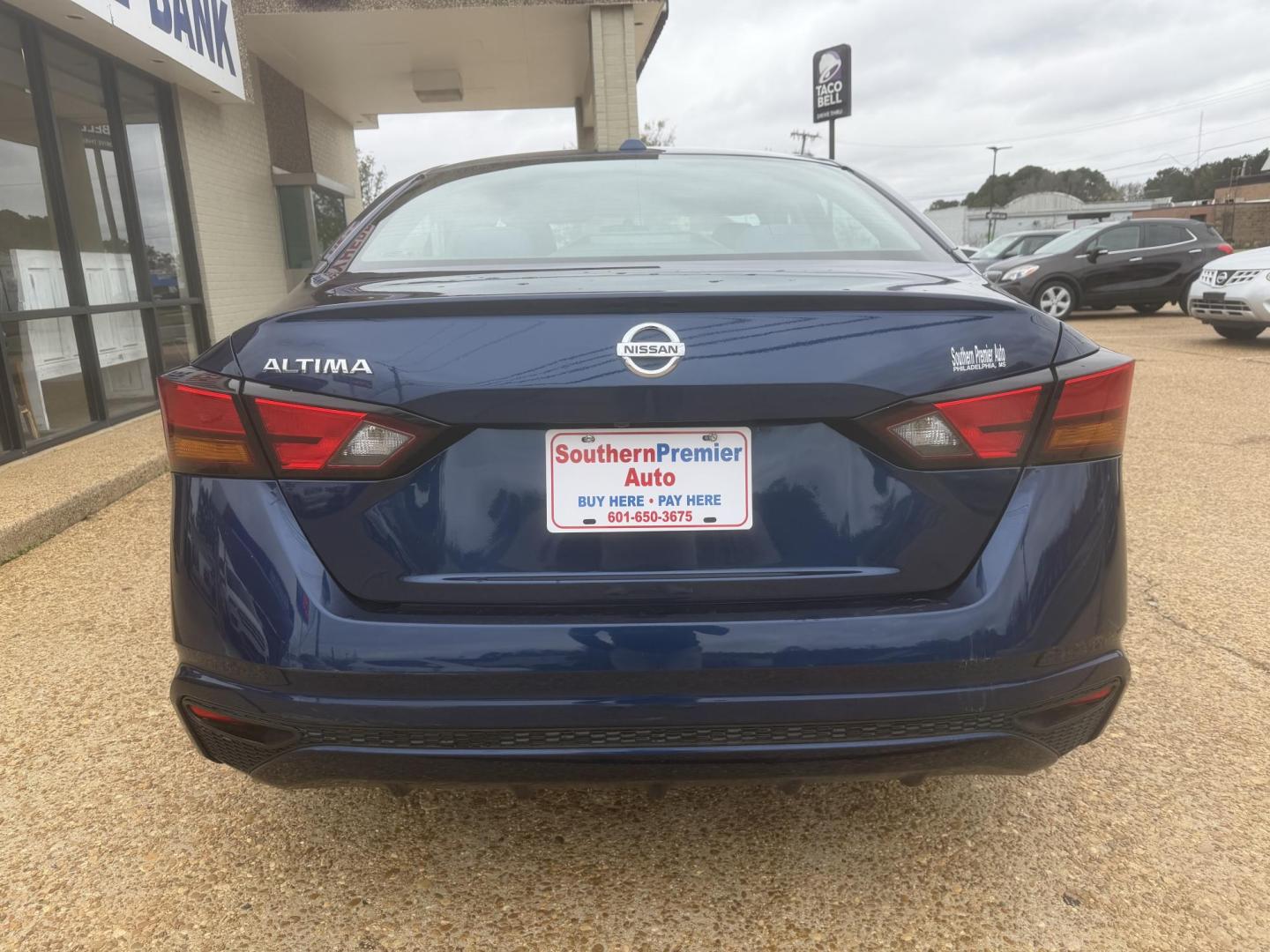 2020 BLUE NISSAN ALTIMA 2.5 S (1N4BL4BV0LC) , located at 922 W. Beacon St., Philadelphia, MS, 39350, (601) 650-3675, 32.770447, -89.127151 - Photo#4
