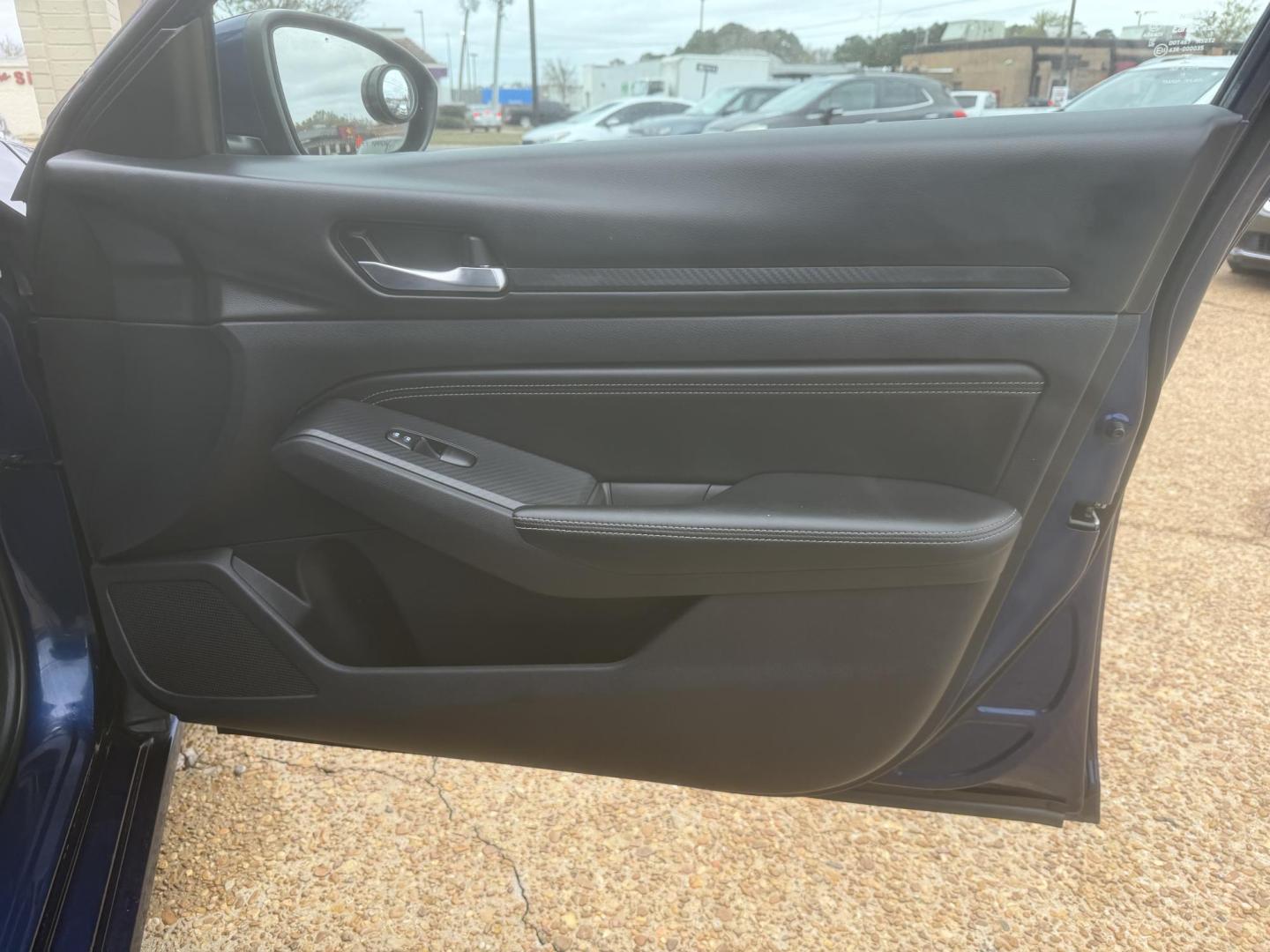 2020 BLUE NISSAN ALTIMA 2.5 S (1N4BL4BV0LC) , located at 922 W. Beacon St., Philadelphia, MS, 39350, (601) 650-3675, 32.770447, -89.127151 - Photo#11