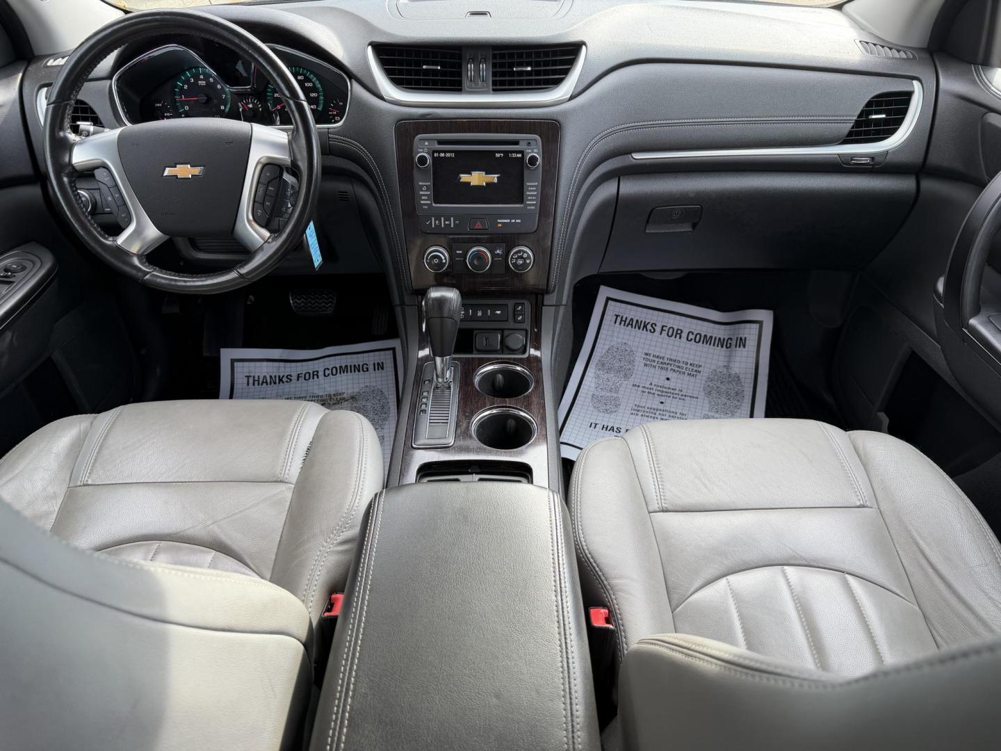 2017 BLUE CHEVROLET TRAVERSE 1LT (1GNKRGKD7HJ) , located at 922 W. Beacon St., Philadelphia, MS, 39350, (601) 650-3675, 32.770447, -89.127151 - Photo#16