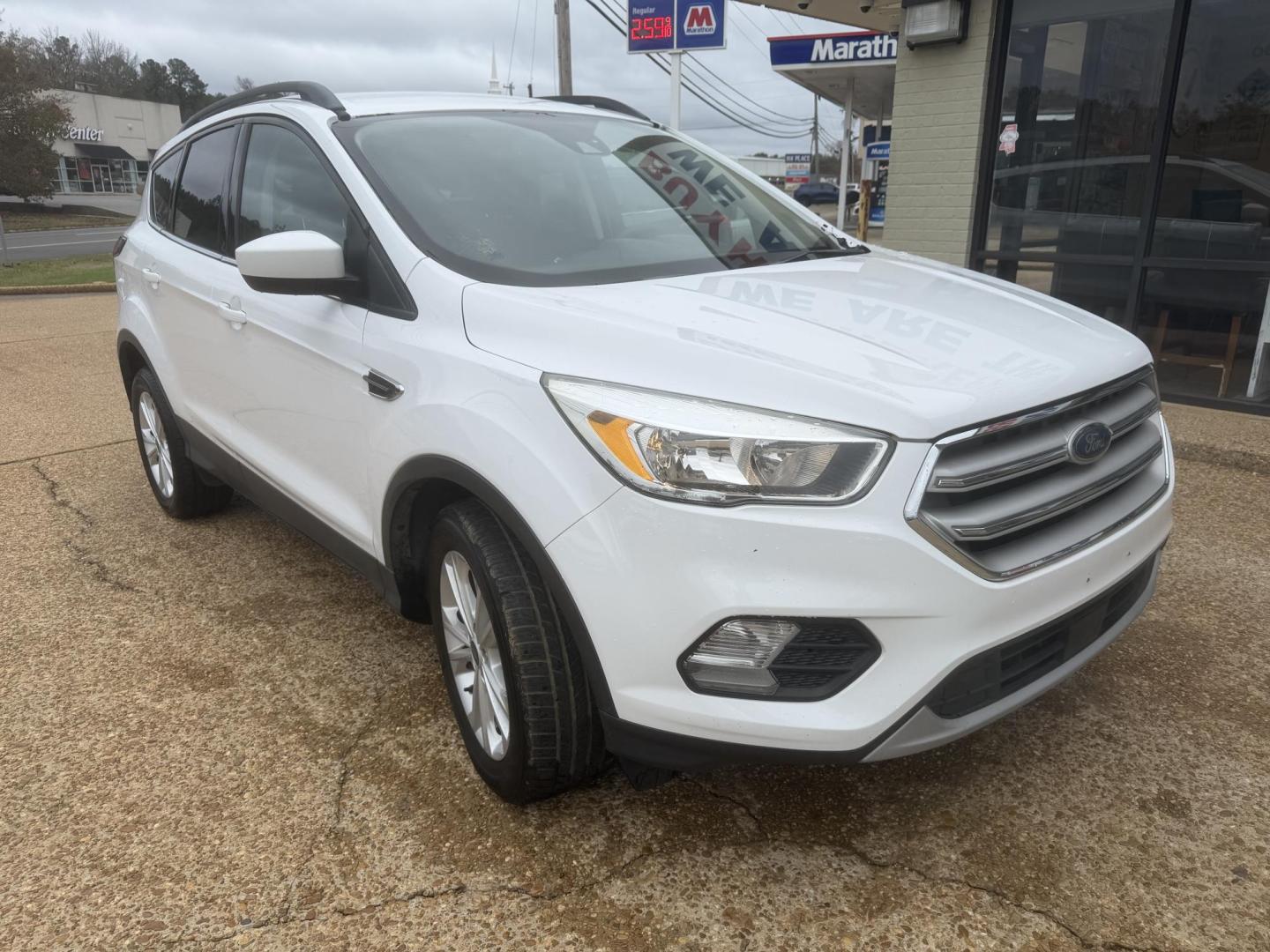 2018 WHITE FORD ESCAPE (1FMCU0GD2JU) , located at 922 W. Beacon St., Philadelphia, MS, 39350, (601) 650-3675, 32.770447, -89.127151 - Photo#0