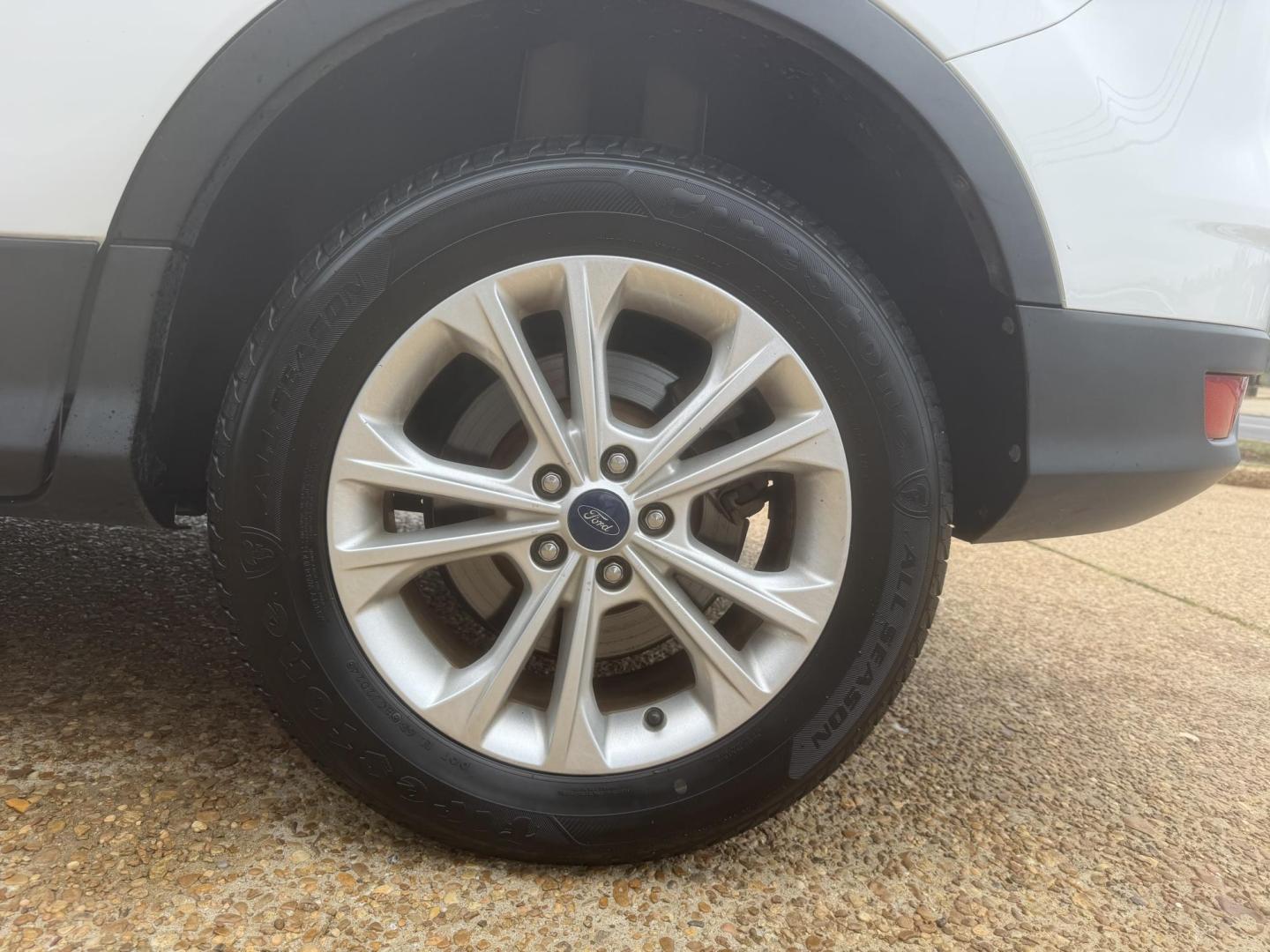 2018 WHITE FORD ESCAPE (1FMCU0GD2JU) , located at 922 W. Beacon St., Philadelphia, MS, 39350, (601) 650-3675, 32.770447, -89.127151 - Photo#7