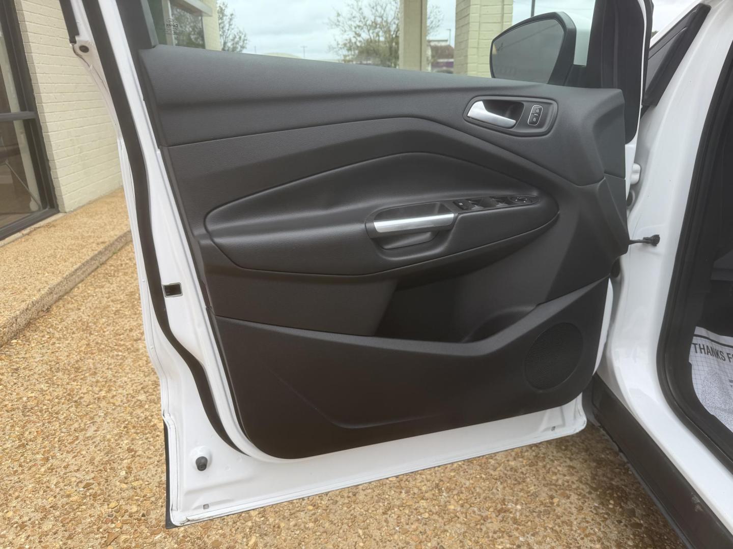 2018 WHITE FORD ESCAPE (1FMCU0GD2JU) , located at 922 W. Beacon St., Philadelphia, MS, 39350, (601) 650-3675, 32.770447, -89.127151 - Photo#8