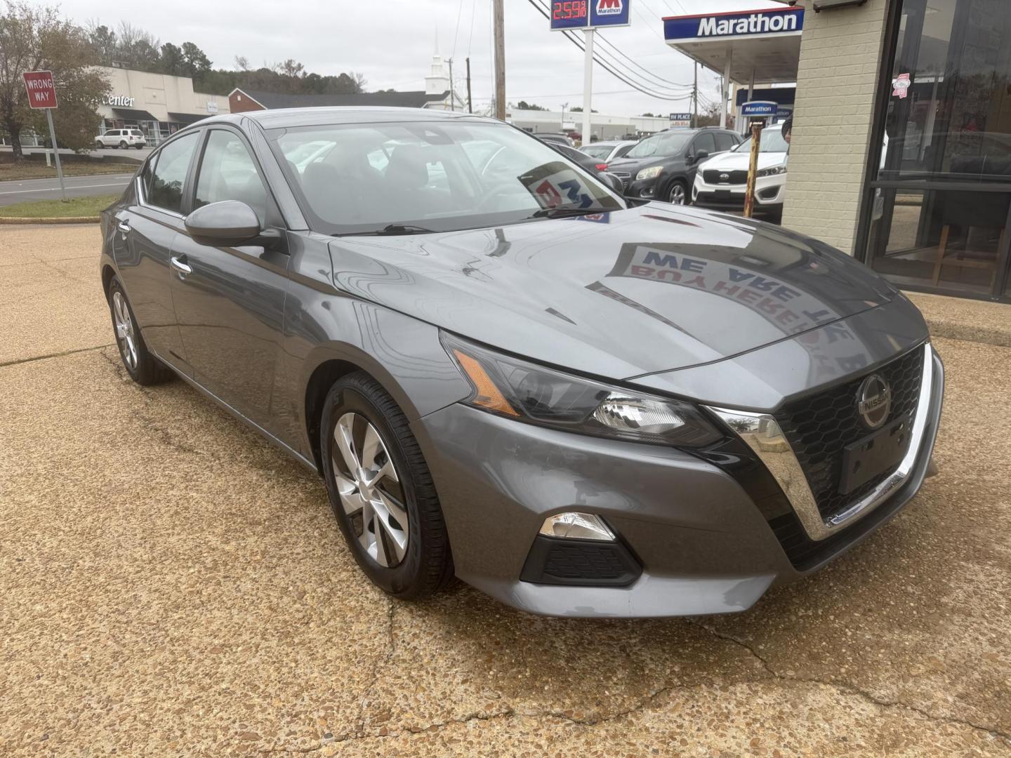 2022 Nissan Altima S's photo