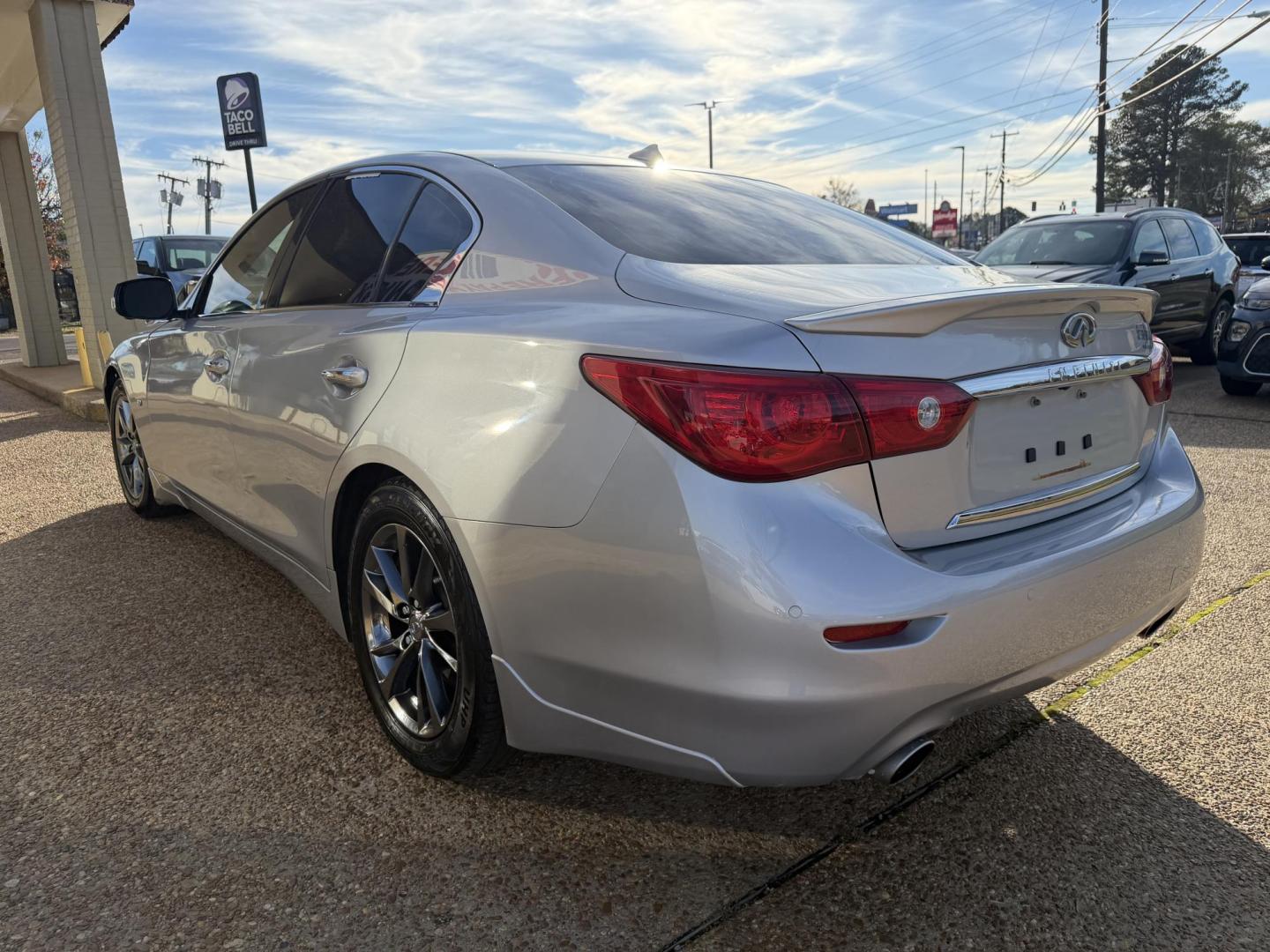 2015 SILVER INFINITI Q50 BASE; PREMIUM (JN1BV7AP2FM) , located at 922 W. Beacon St., Philadelphia, MS, 39350, (601) 650-3675, 32.770447, -89.127151 - Photo#3