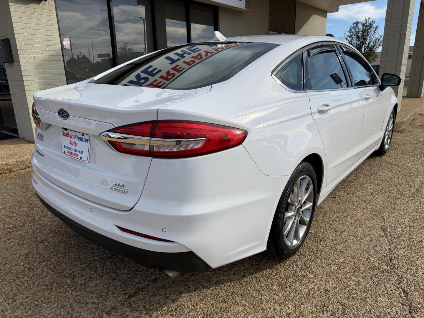 2020 WHITE FORD FUSION SE (3FA6P0HDXLR) , located at 922 W. Beacon St., Philadelphia, MS, 39350, (601) 650-3675, 32.770447, -89.127151 - Photo#5