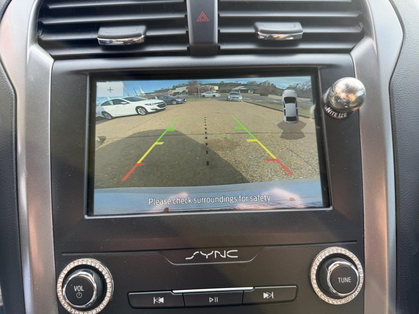 2020 WHITE FORD FUSION SE (3FA6P0HDXLR) , located at 922 W. Beacon St., Philadelphia, MS, 39350, (601) 650-3675, 32.770447, -89.127151 - Photo#18