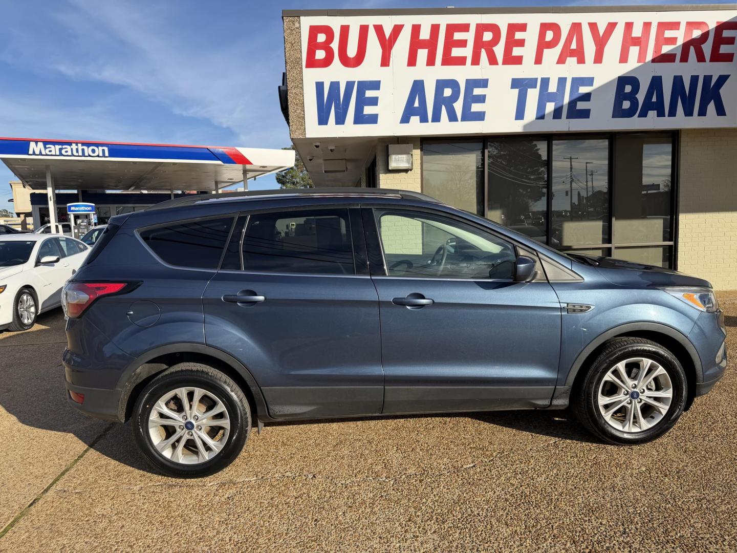 2018 BLUE FORD ESCAPE SE (1FMCU0GD3JU) , located at 922 W. Beacon St., Philadelphia, MS, 39350, (601) 650-3675, 32.770447, -89.127151 - Photo#6