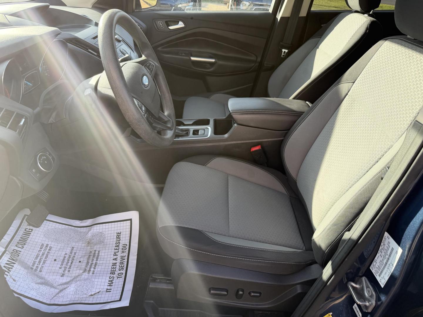 2018 BLUE FORD ESCAPE SE (1FMCU0GD3JU) , located at 922 W. Beacon St., Philadelphia, MS, 39350, (601) 650-3675, 32.770447, -89.127151 - Photo#8