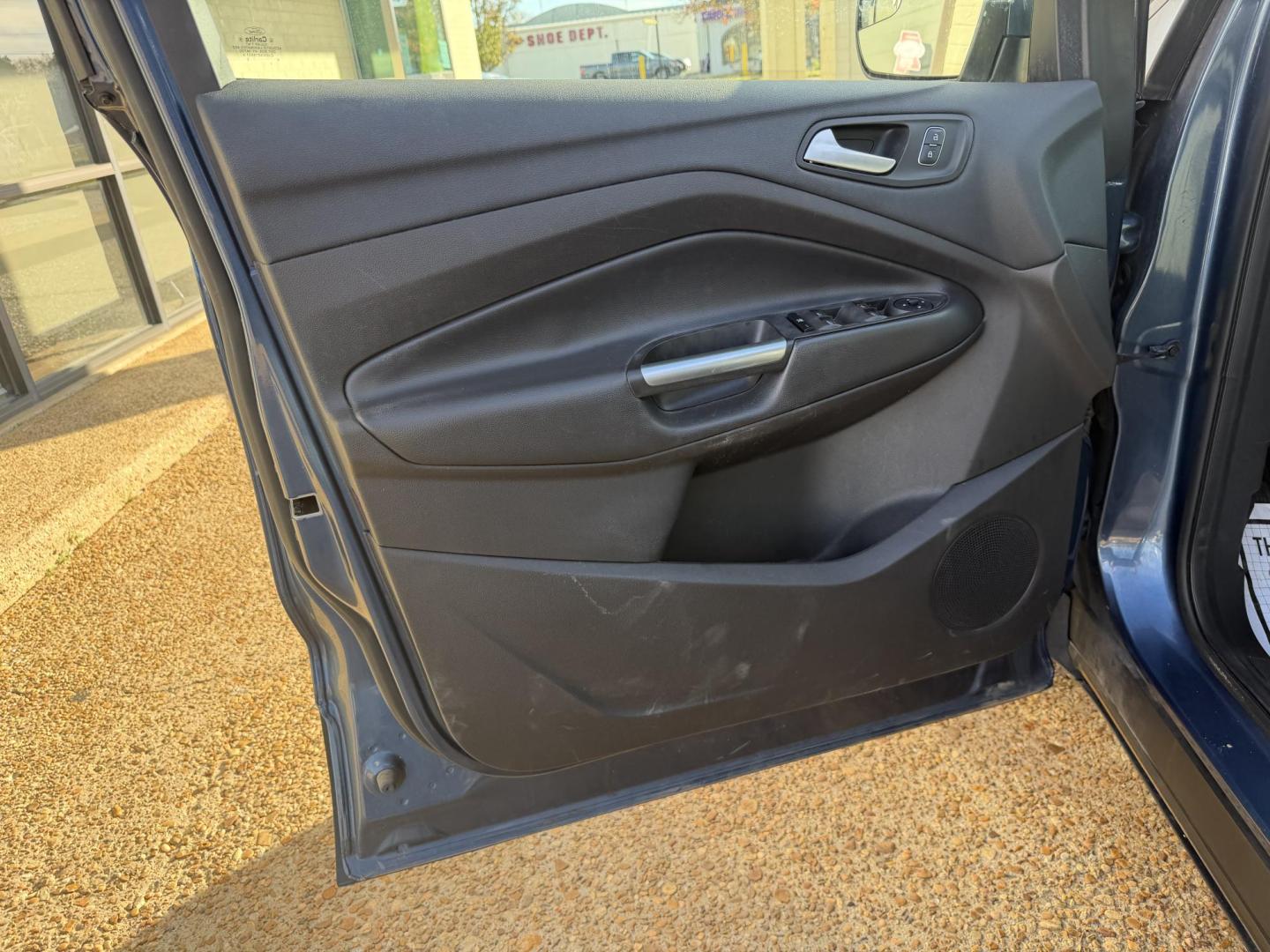 2018 BLUE FORD ESCAPE SE (1FMCU0GD3JU) , located at 922 W. Beacon St., Philadelphia, MS, 39350, (601) 650-3675, 32.770447, -89.127151 - Photo#7