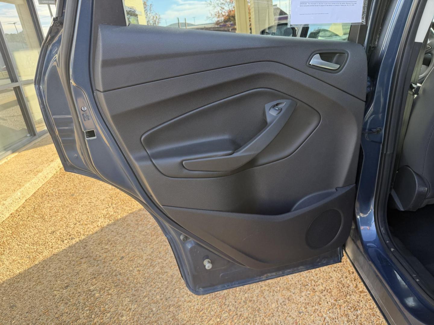 2018 BLUE FORD ESCAPE SE (1FMCU0GD3JU) , located at 922 W. Beacon St., Philadelphia, MS, 39350, (601) 650-3675, 32.770447, -89.127151 - Photo#11