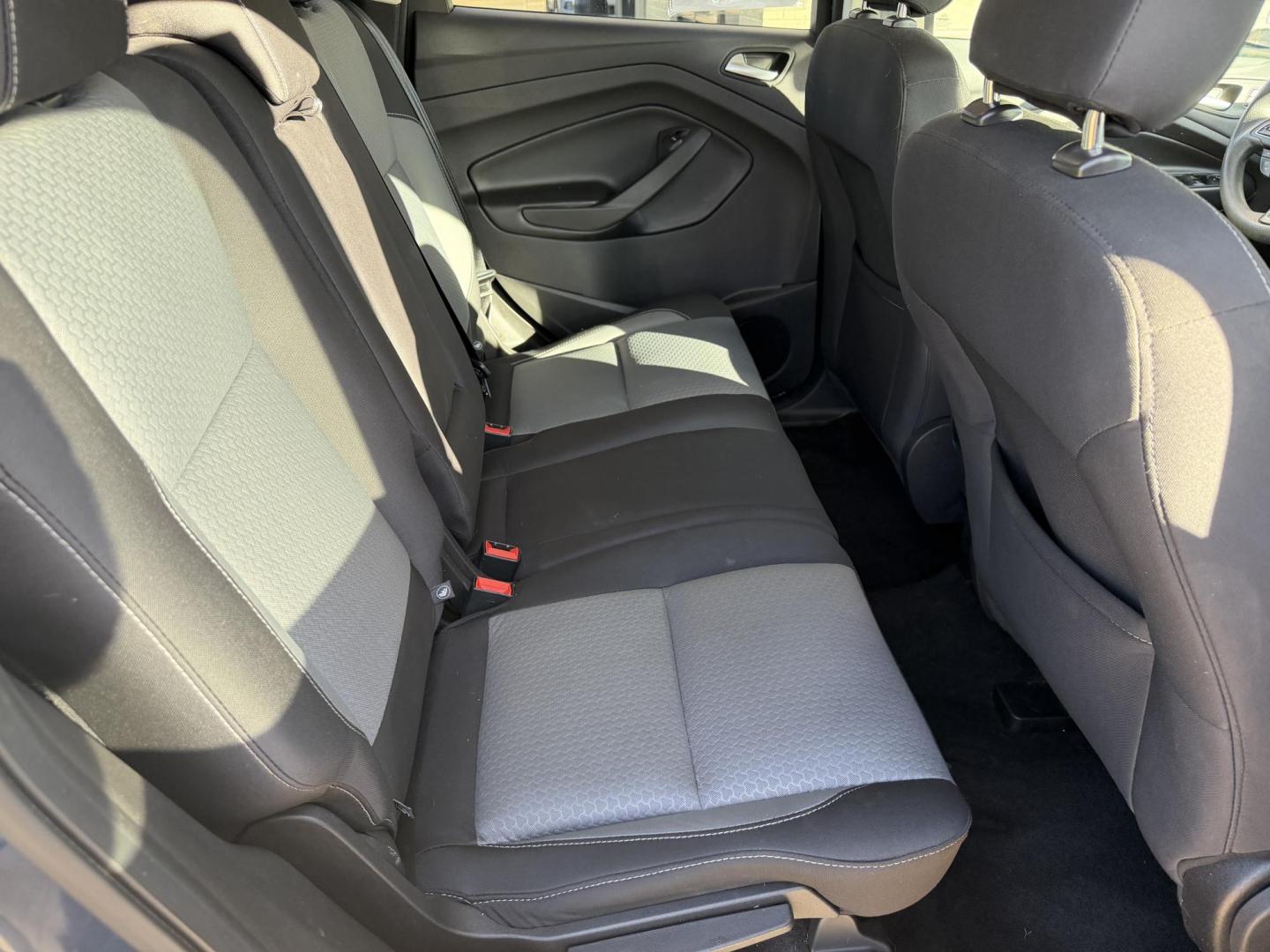 2018 BLUE FORD ESCAPE SE (1FMCU0GD3JU) , located at 922 W. Beacon St., Philadelphia, MS, 39350, (601) 650-3675, 32.770447, -89.127151 - Photo#13