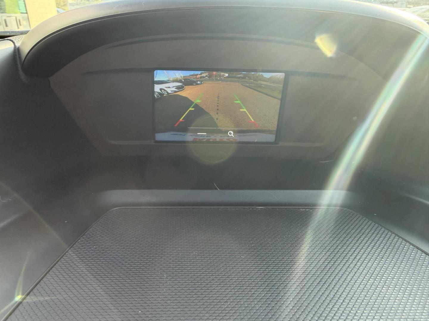 2018 BLUE FORD ESCAPE SE (1FMCU0GD3JU) , located at 922 W. Beacon St., Philadelphia, MS, 39350, (601) 650-3675, 32.770447, -89.127151 - Photo#17