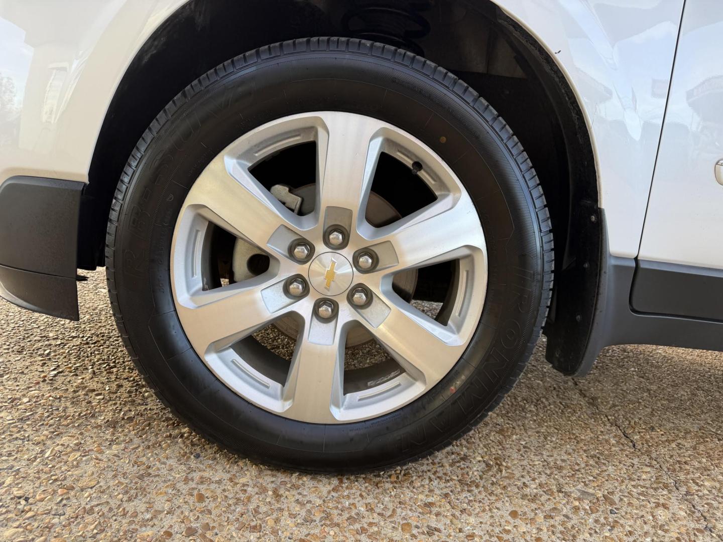 2016 WHITE CHEVROLET TRAVERSE LTZ (1GNKRJKD1GJ) , located at 922 W. Beacon St., Philadelphia, MS, 39350, (601) 650-3675, 32.770447, -89.127151 - Photo#7