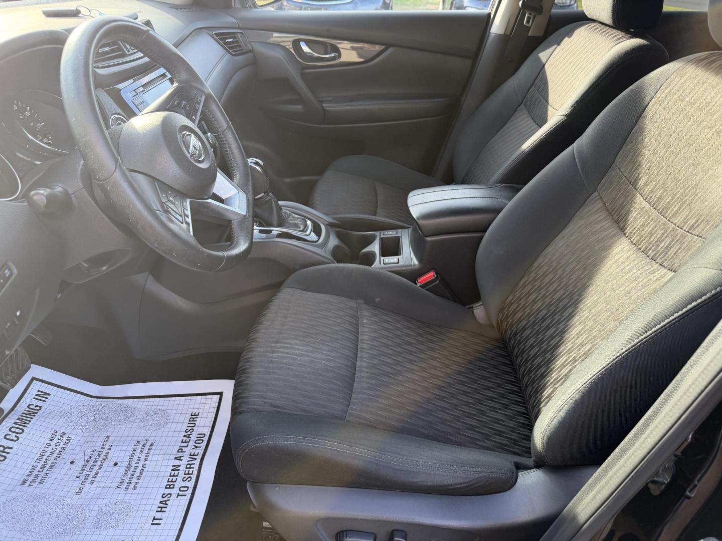 2018 BLACK NISSAN ROGUE SV (5N1AT2MT2JC) , located at 922 W. Beacon St., Philadelphia, MS, 39350, (601) 650-3675, 32.770447, -89.127151 - Photo#9