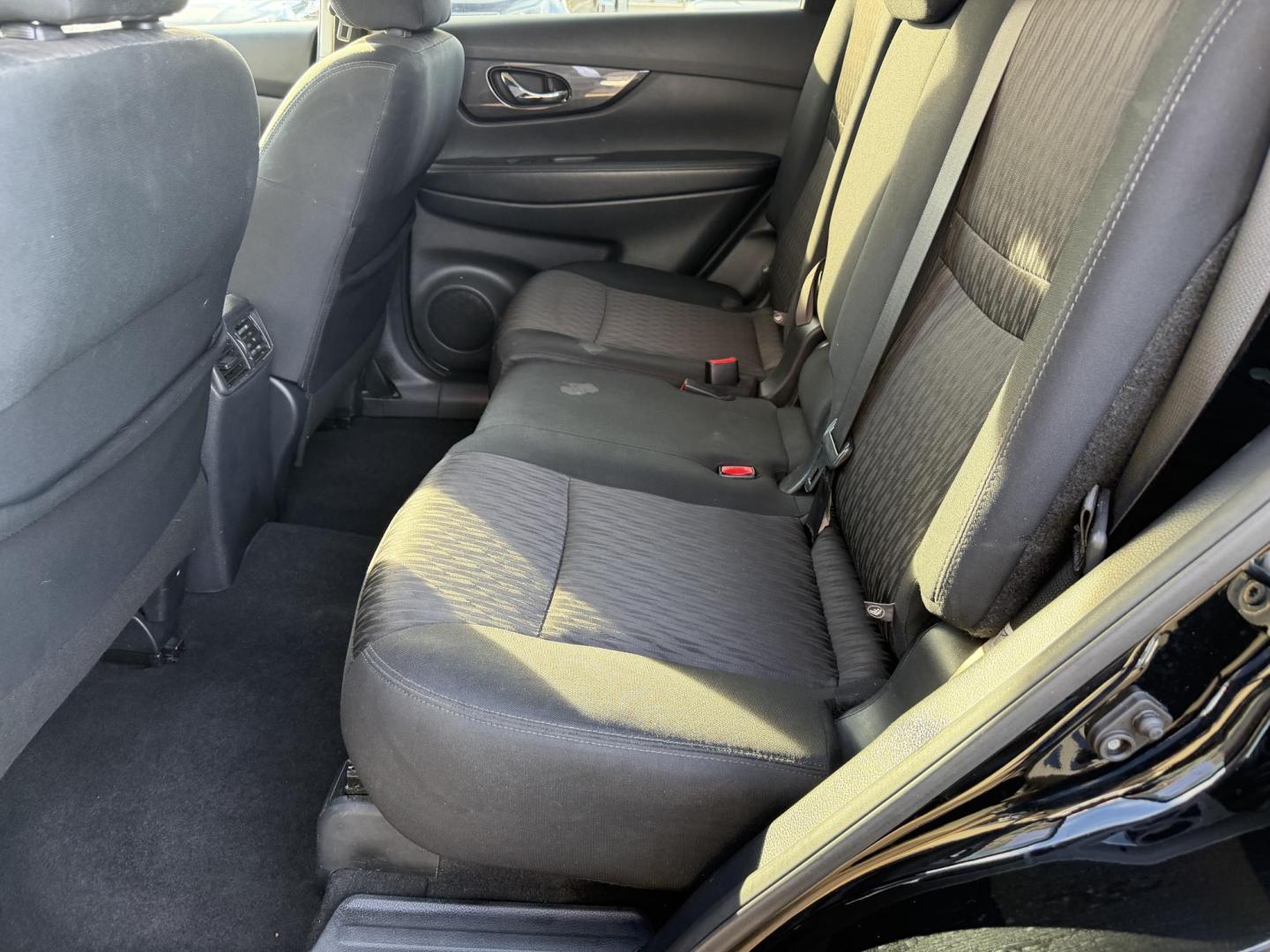 2018 BLACK NISSAN ROGUE SV (5N1AT2MT2JC) , located at 922 W. Beacon St., Philadelphia, MS, 39350, (601) 650-3675, 32.770447, -89.127151 - Photo#13