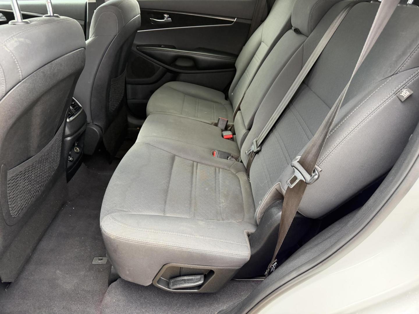 2020 WHITE KIA SORENTO LX (5XYPG4A51LG) , located at 922 W. Beacon St., Philadelphia, MS, 39350, (601) 650-3675, 32.770447, -89.127151 - Photo#13