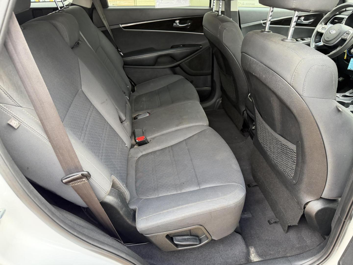 2020 WHITE KIA SORENTO LX (5XYPG4A51LG) , located at 922 W. Beacon St., Philadelphia, MS, 39350, (601) 650-3675, 32.770447, -89.127151 - Photo#14