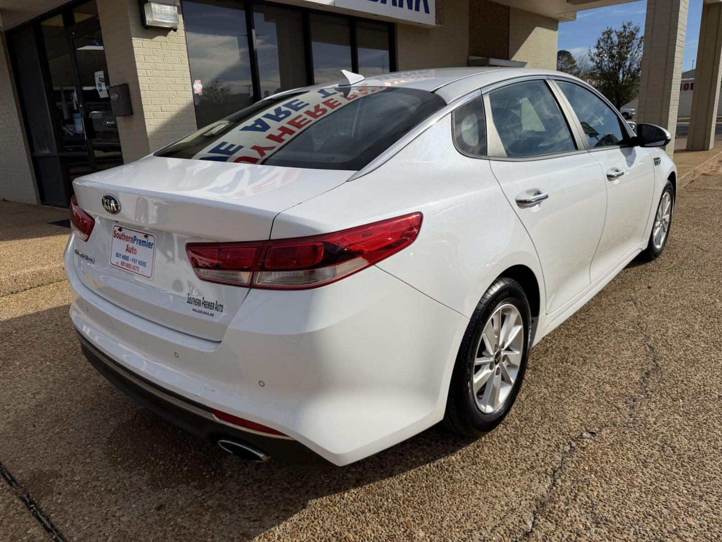 2016 WHITE KIA OPTIMA LX (5XXGT4L32GG) , located at 922 W. Beacon St., Philadelphia, MS, 39350, (601) 650-3675, 32.770447, -89.127151 - Photo#5