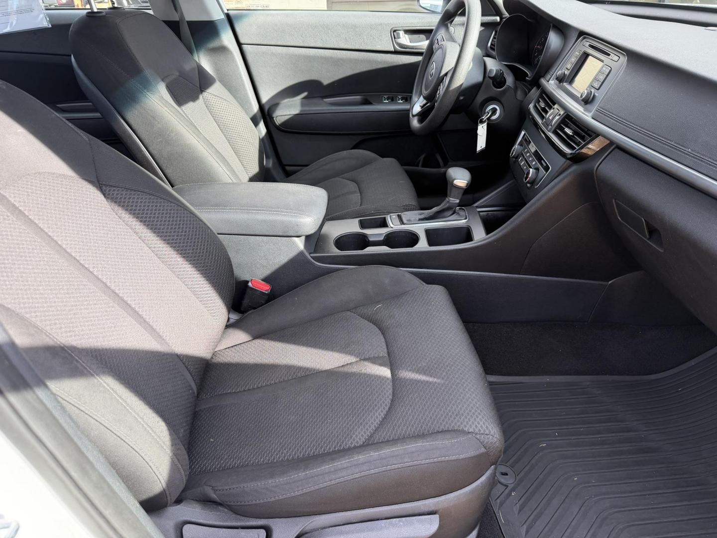 2016 WHITE KIA OPTIMA LX (5XXGT4L32GG) , located at 922 W. Beacon St., Philadelphia, MS, 39350, (601) 650-3675, 32.770447, -89.127151 - Photo#10