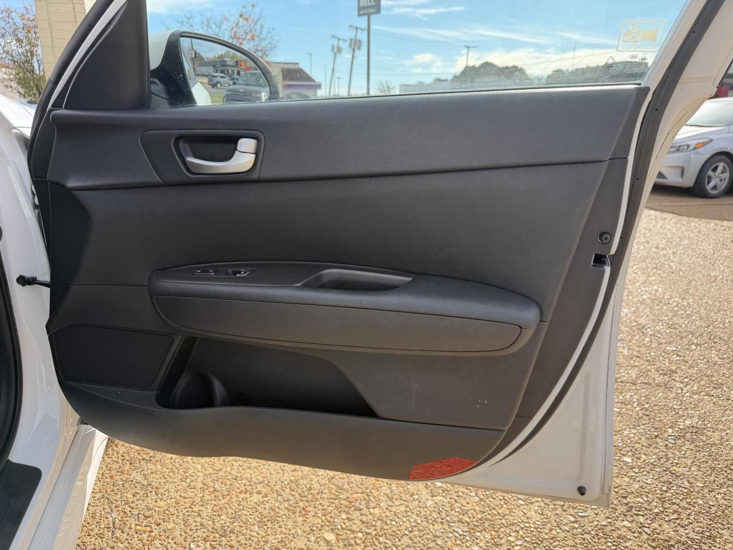 2016 WHITE KIA OPTIMA LX (5XXGT4L32GG) , located at 922 W. Beacon St., Philadelphia, MS, 39350, (601) 650-3675, 32.770447, -89.127151 - Photo#11