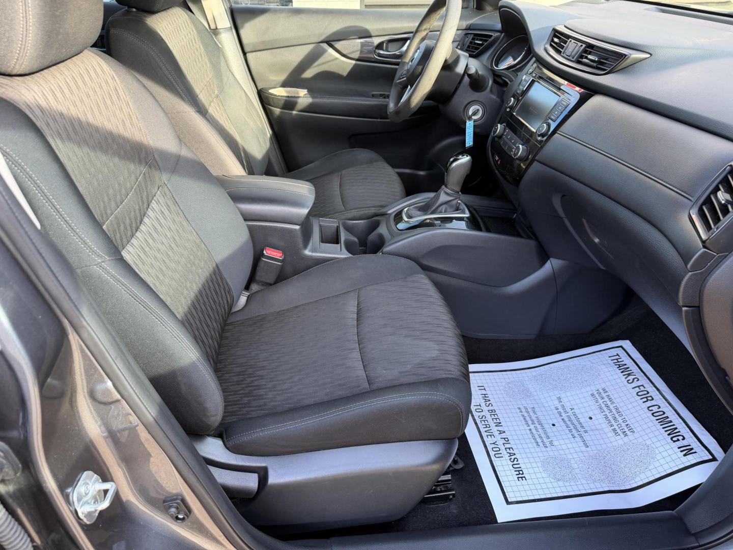 2018 GRAY NISSAN ROGUE SV (5N1AT2MT2JC) , located at 922 W. Beacon St., Philadelphia, MS, 39350, (601) 650-3675, 32.770447, -89.127151 - Photo#10