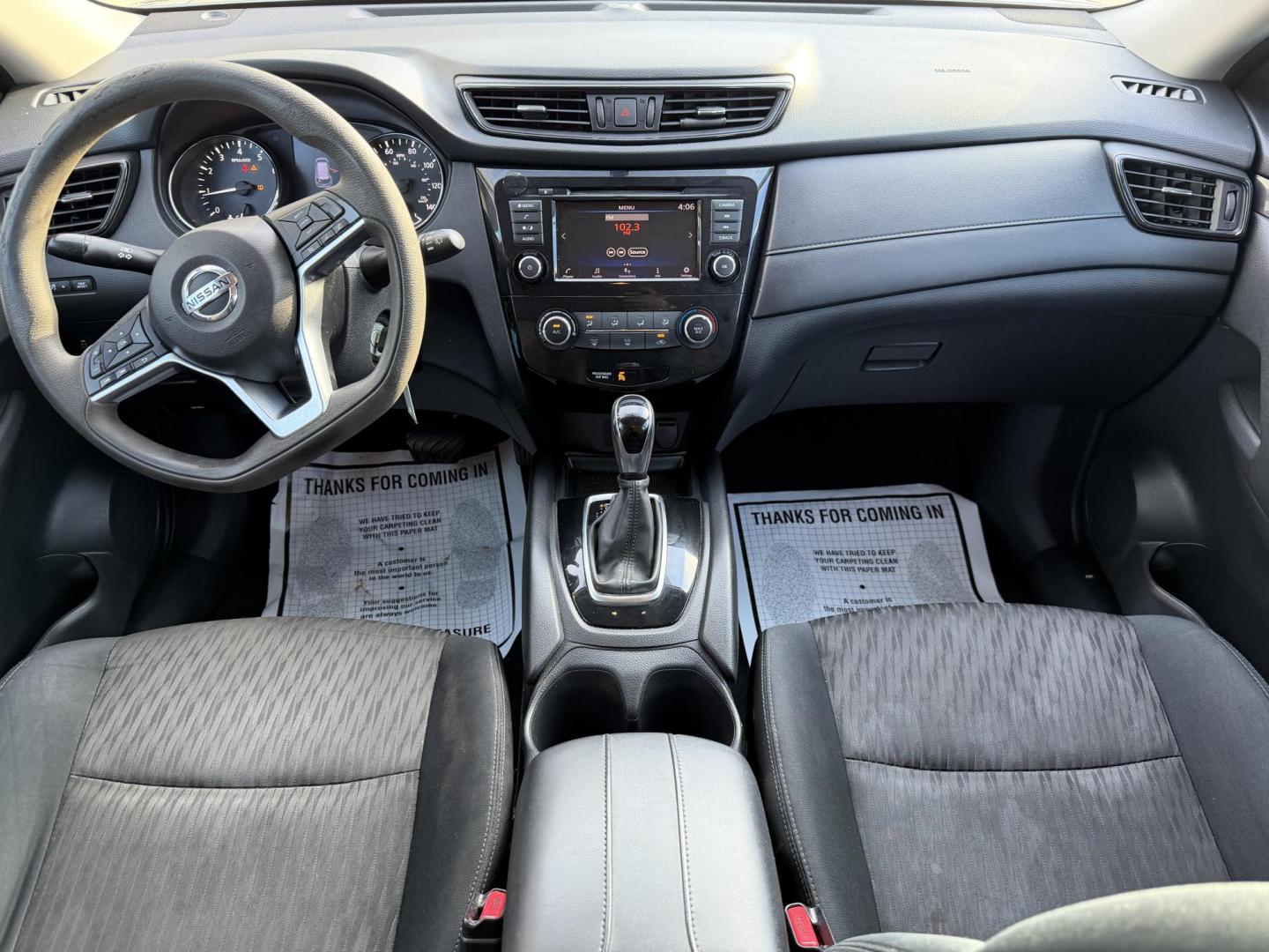 2018 GRAY NISSAN ROGUE SV (5N1AT2MT2JC) , located at 922 W. Beacon St., Philadelphia, MS, 39350, (601) 650-3675, 32.770447, -89.127151 - Photo#16